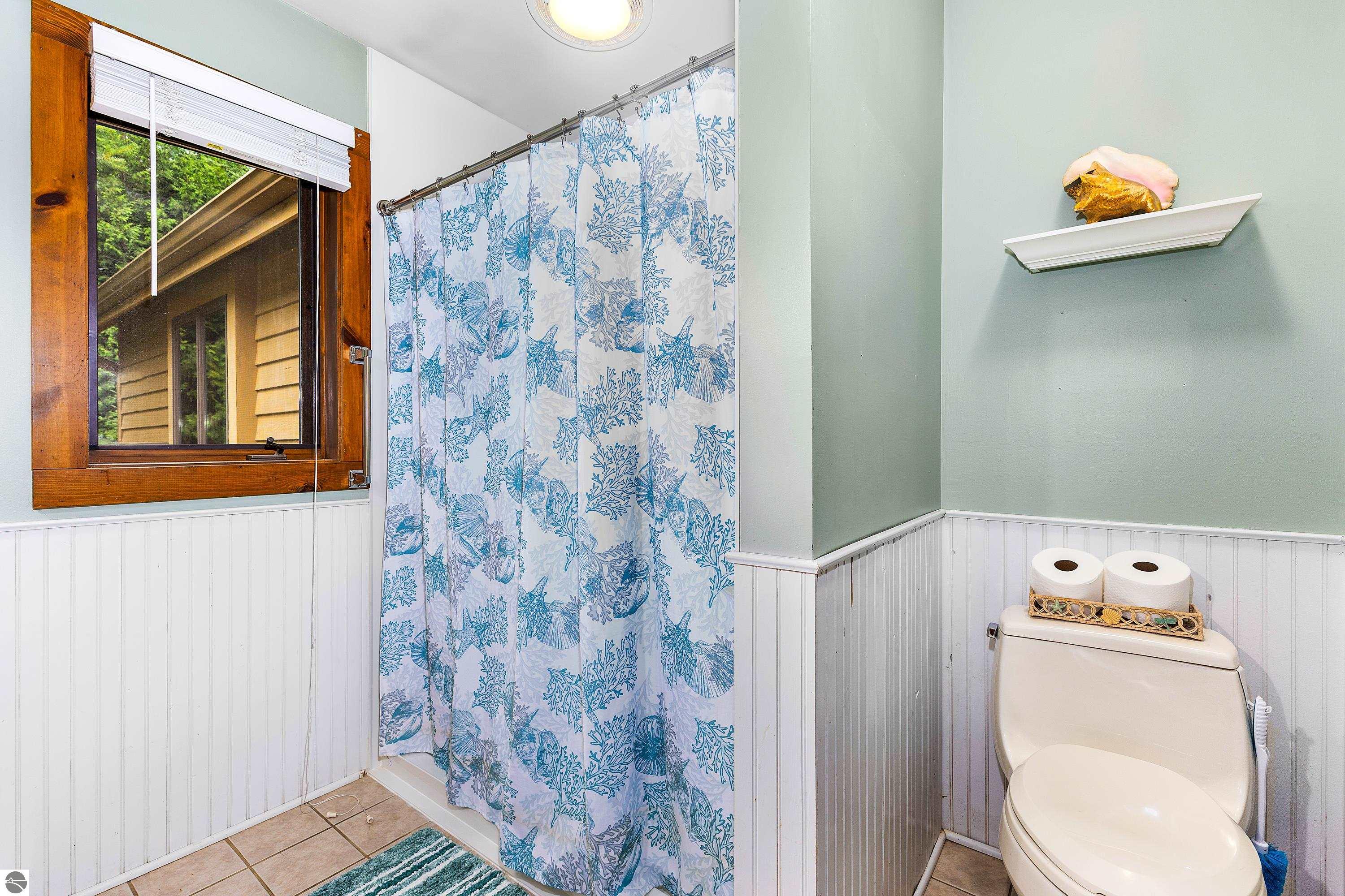 337 W Third Street