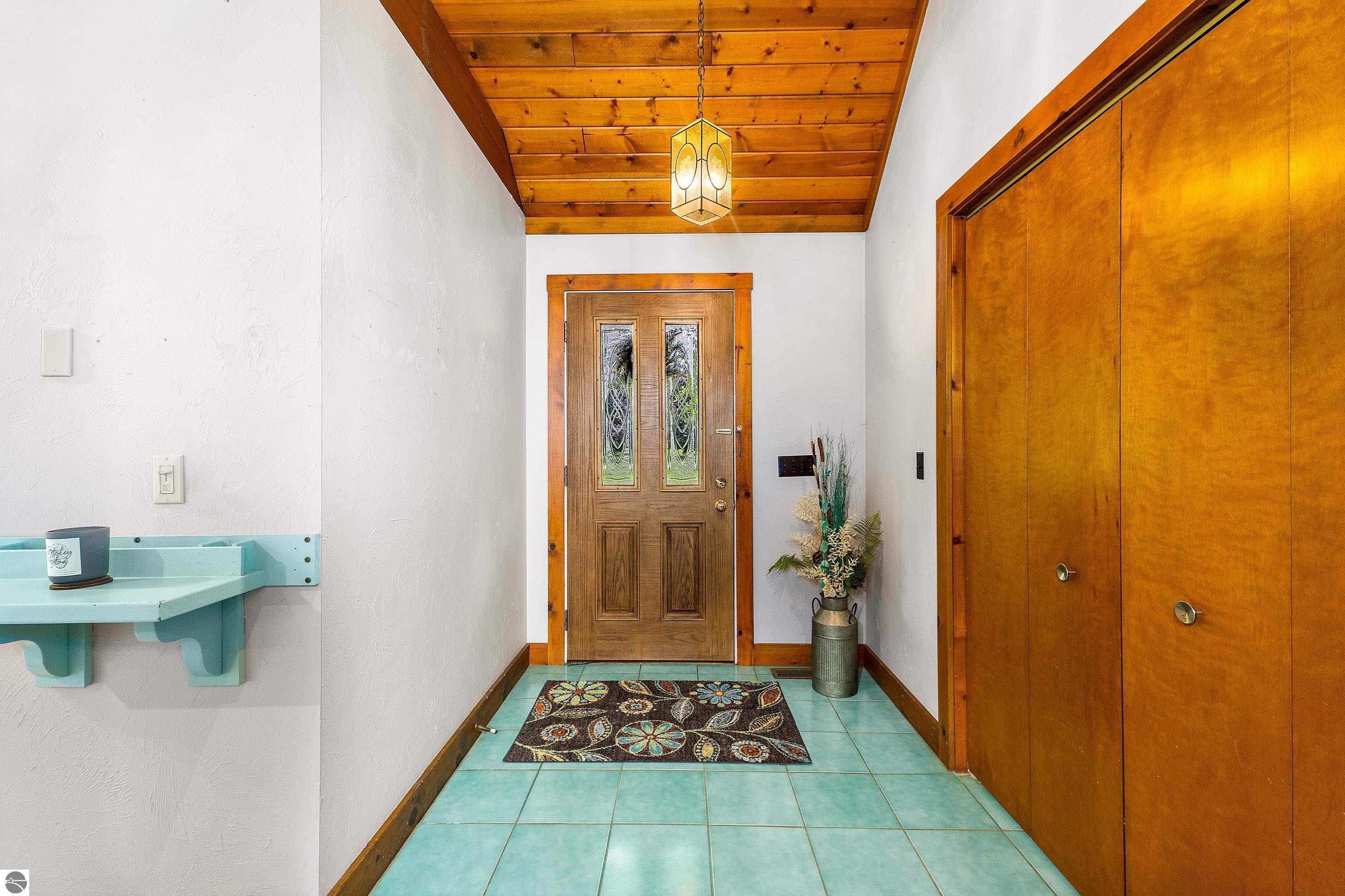 337 W Third Street