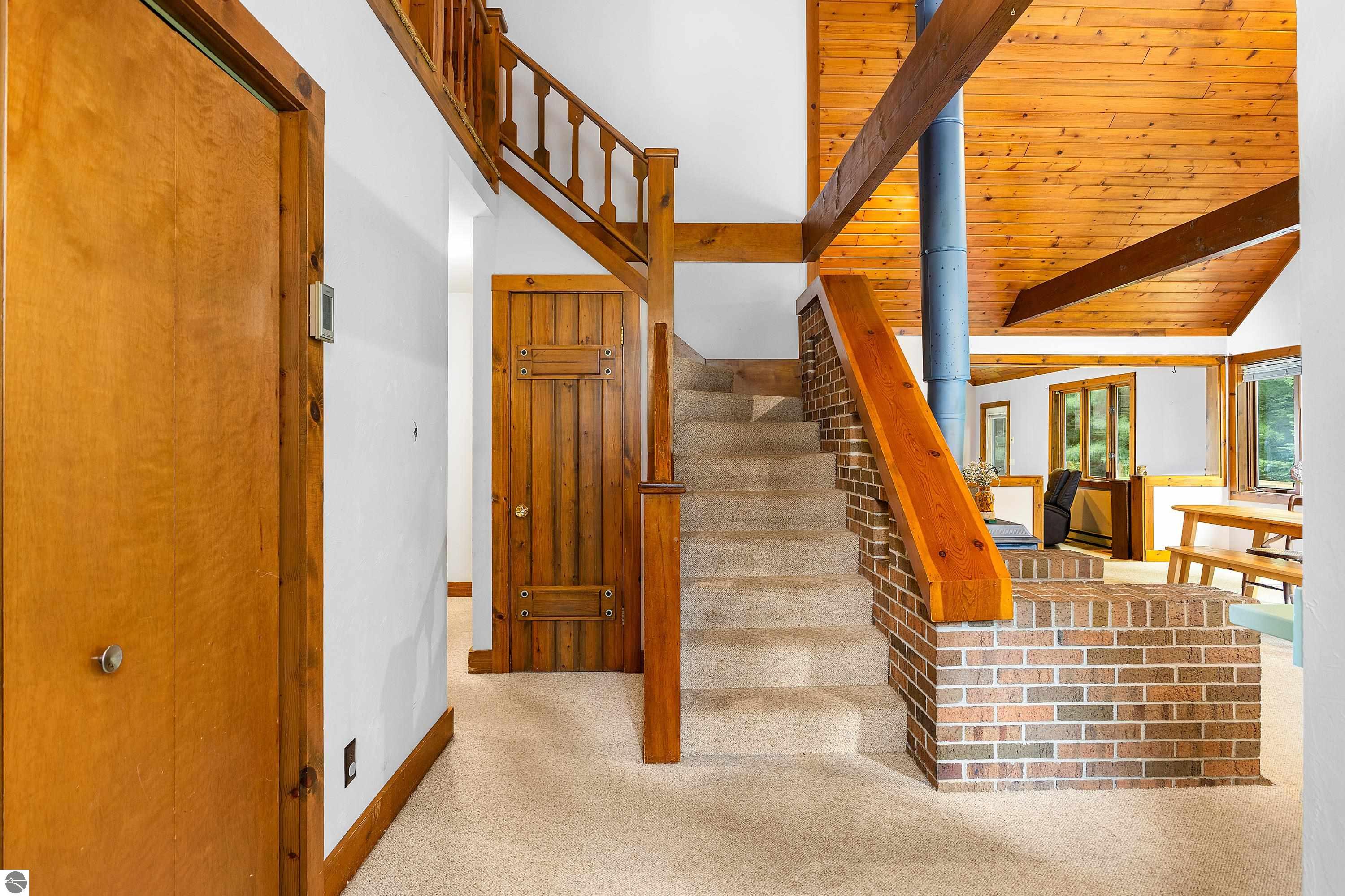 337 W Third Street