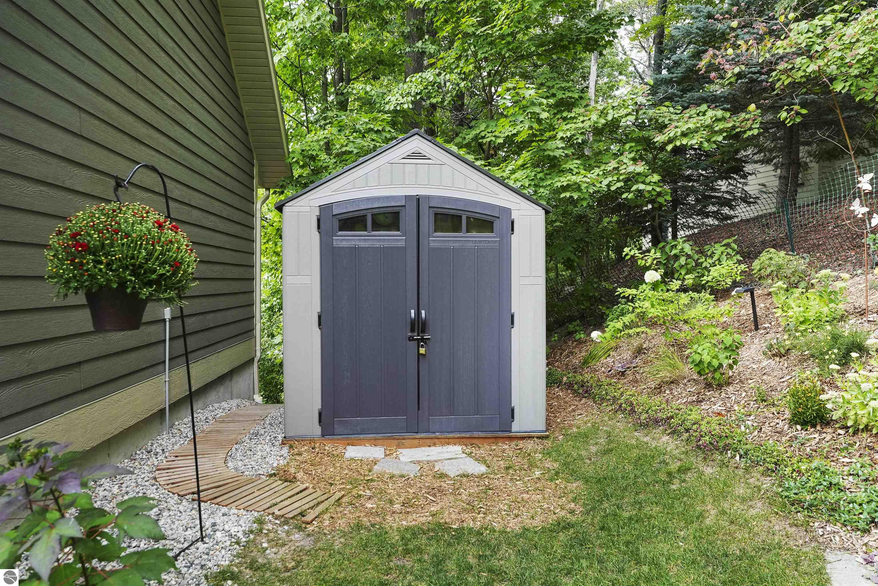 3119 Holiday Village Road