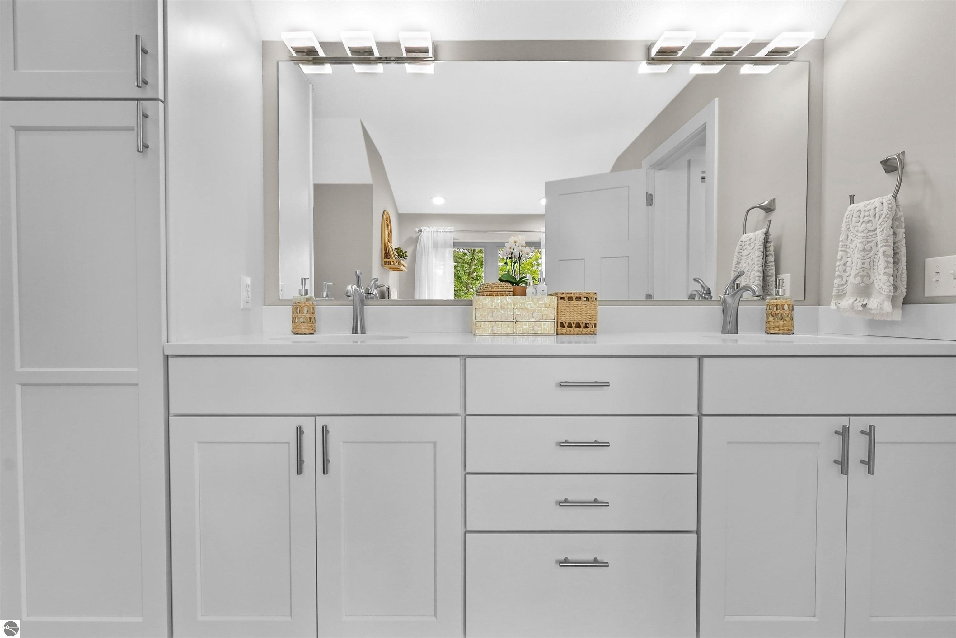 3119 Holiday Village Road