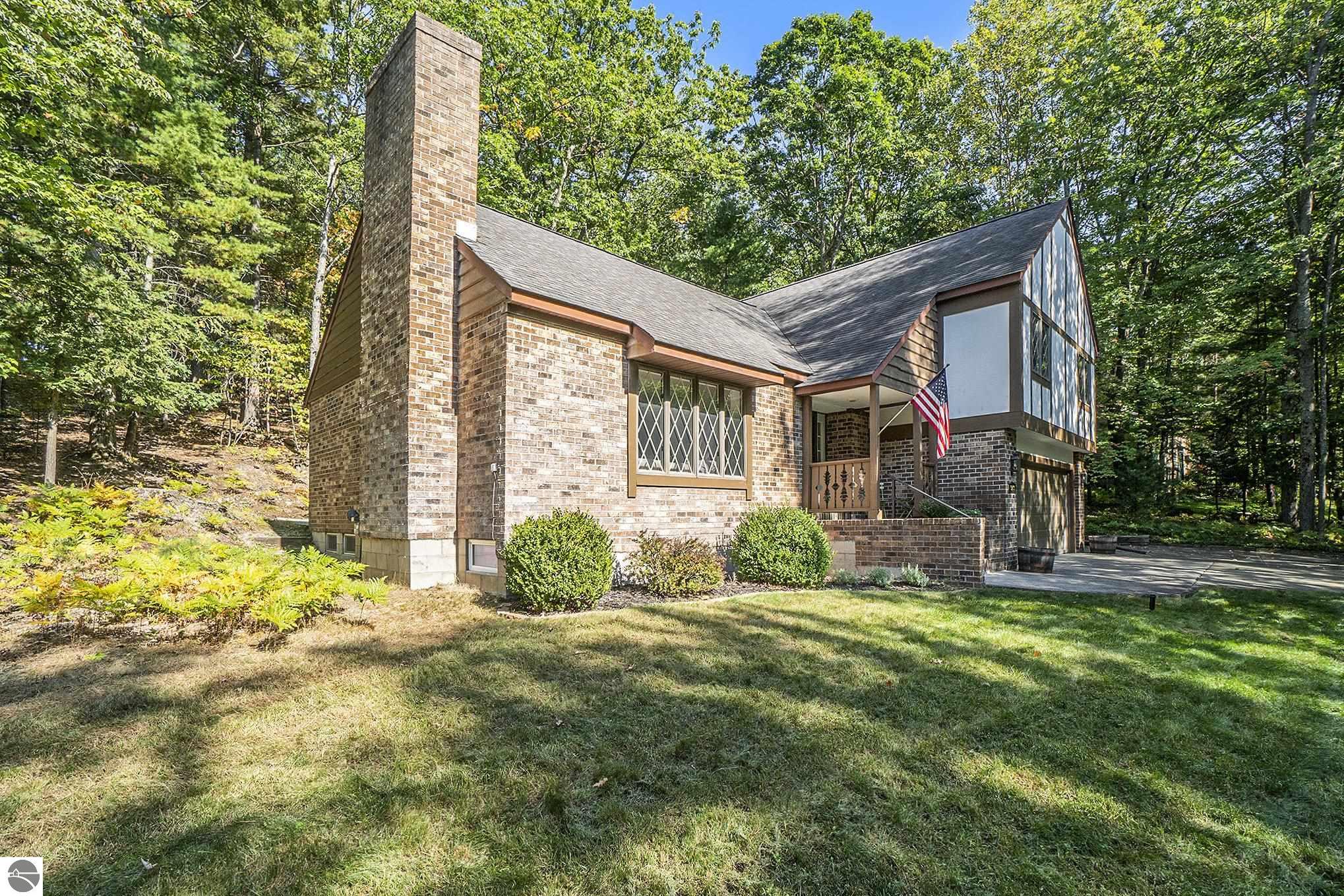 3706 Holiday Village Road