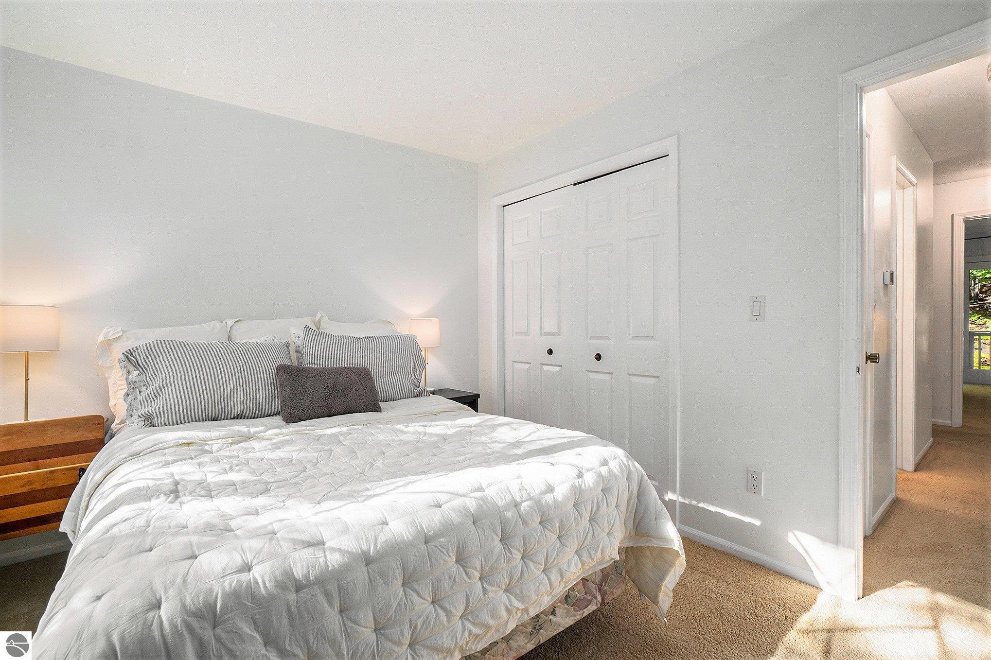 3706 Holiday Village Road