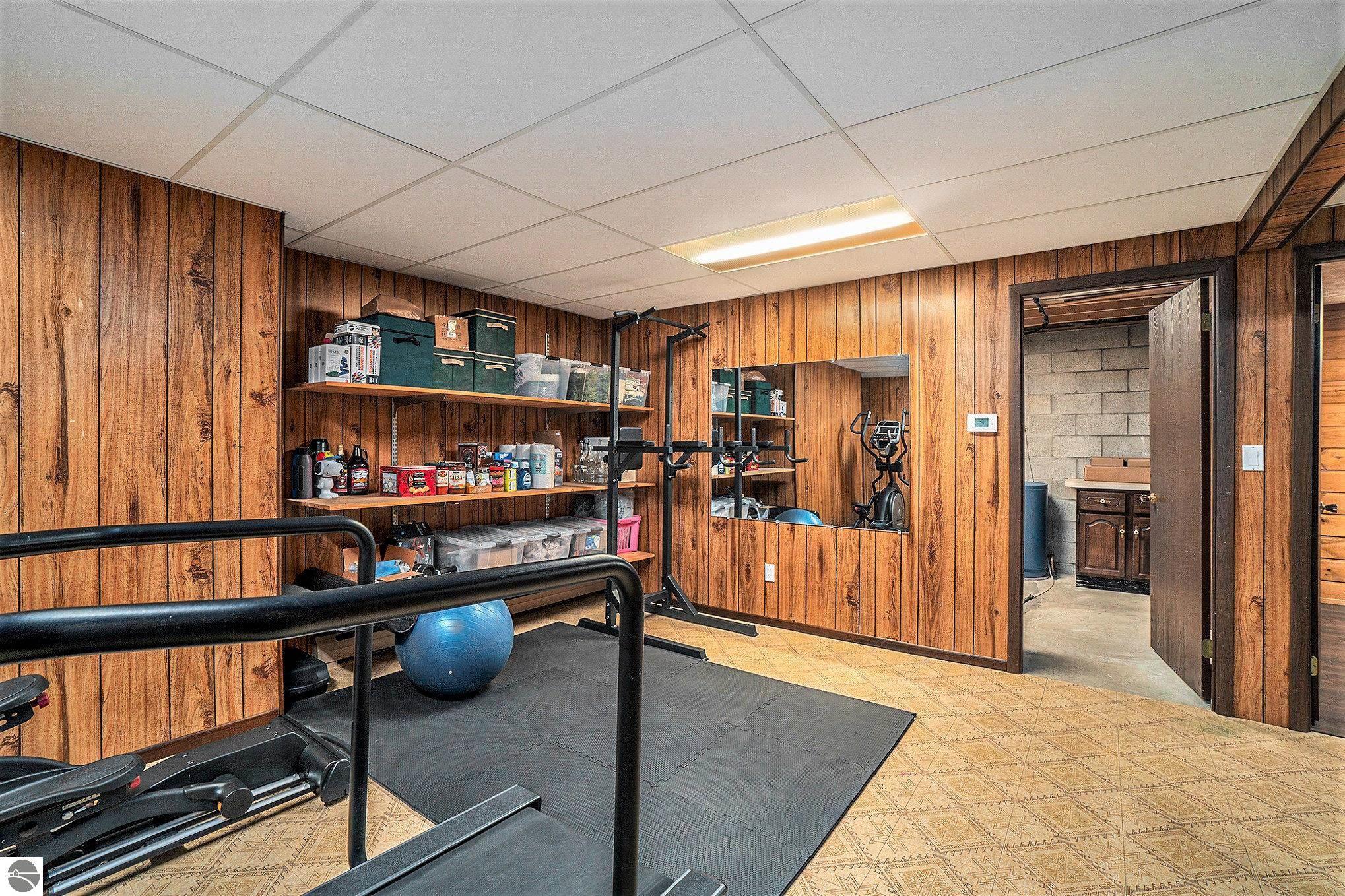 3706 Holiday Village Road