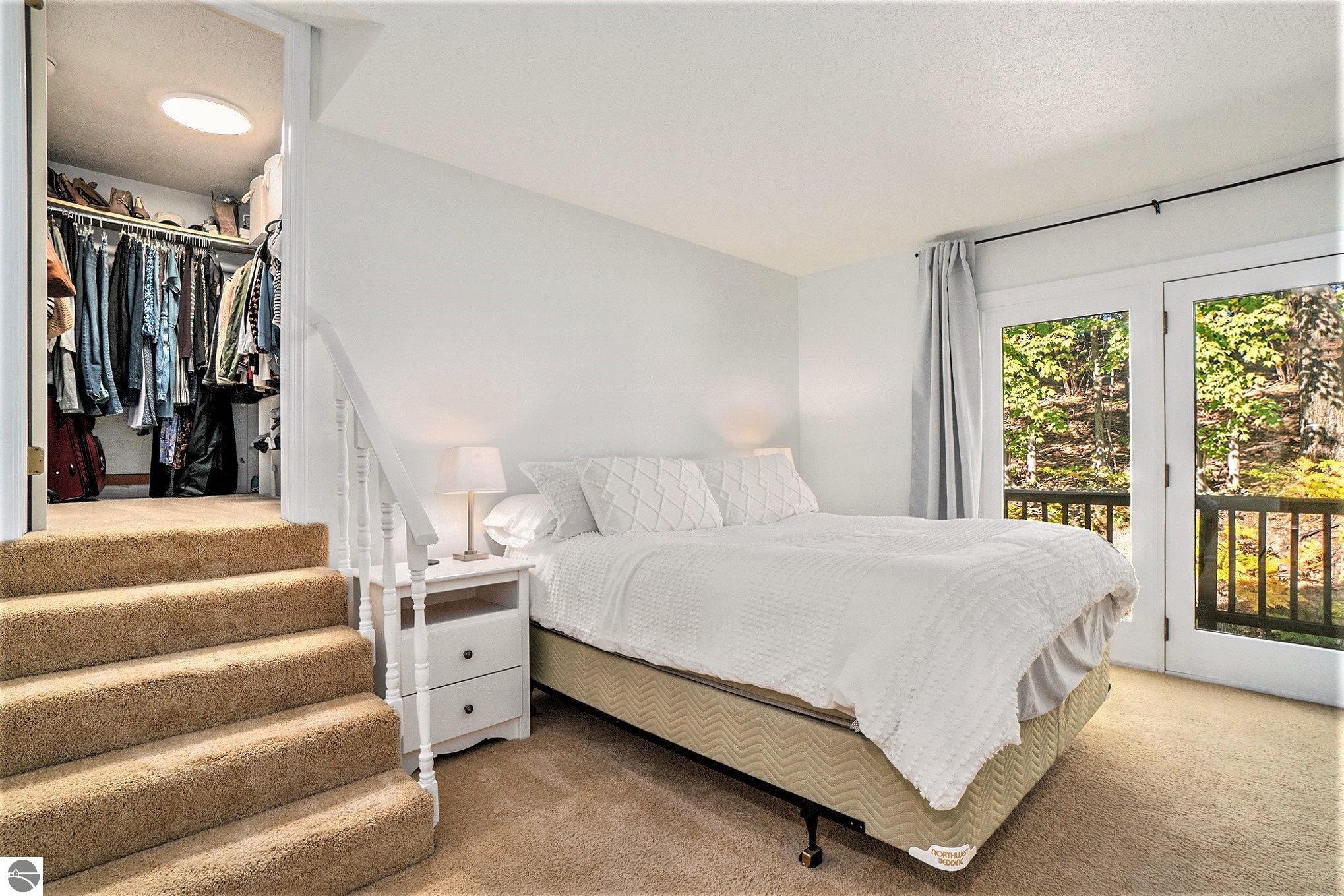 3706 Holiday Village Road