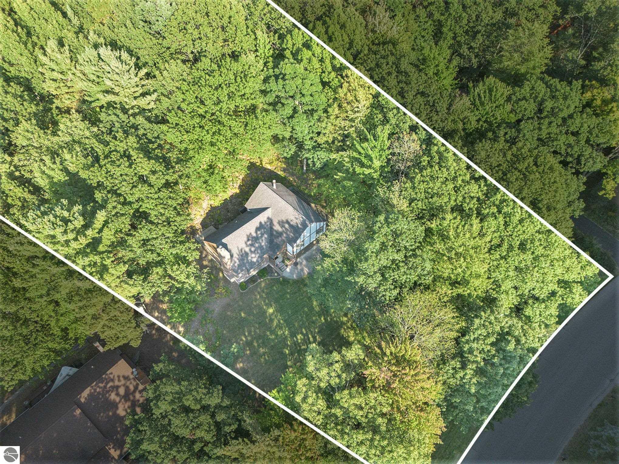 3706 Holiday Village Road