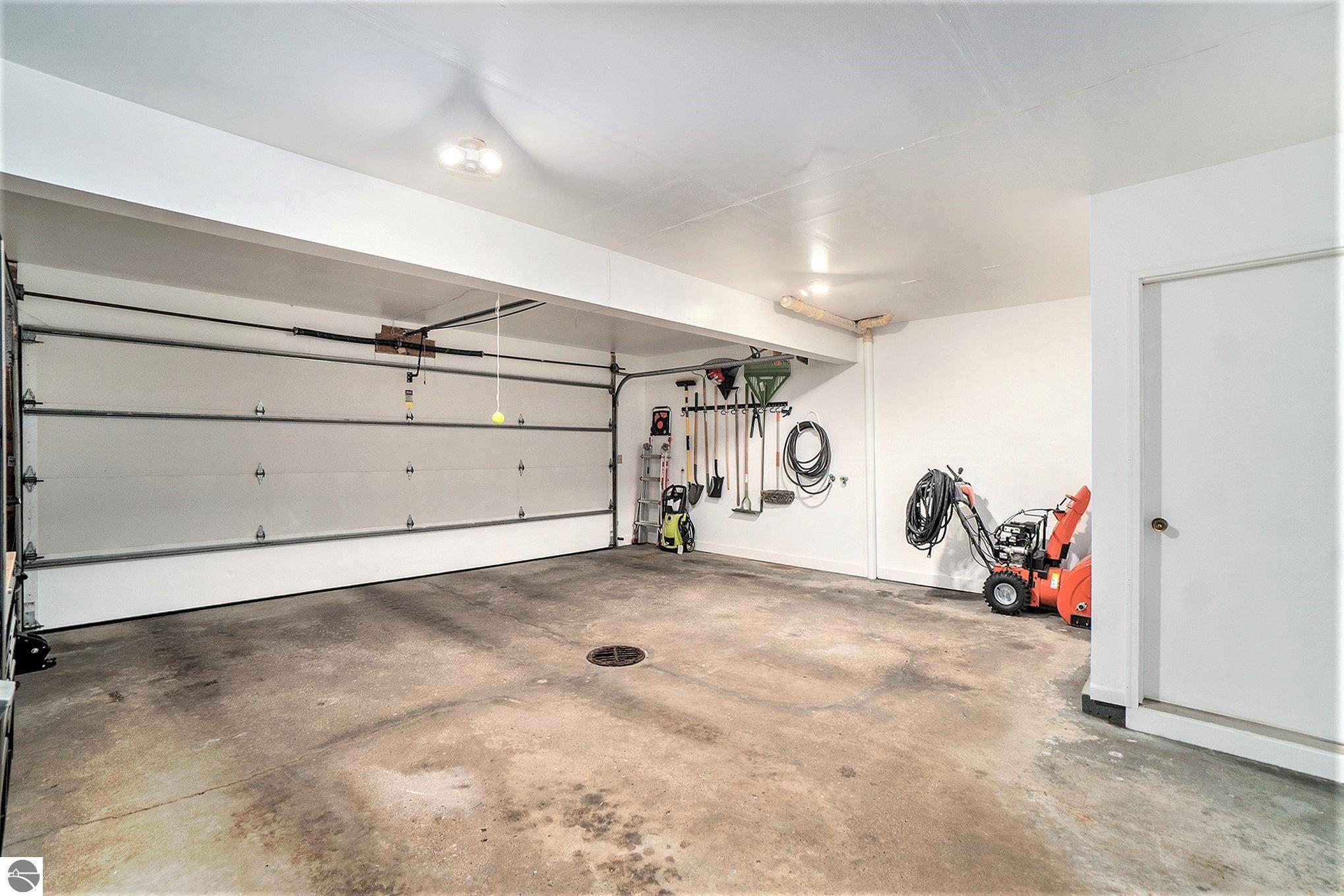 3706 Holiday Village Road