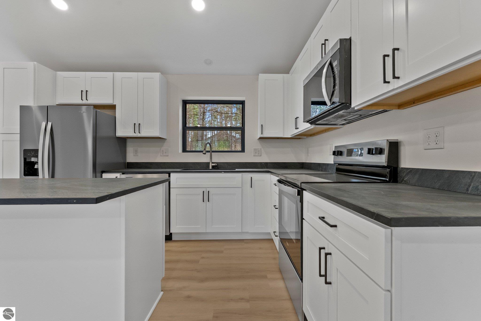 305 S Fifth Street