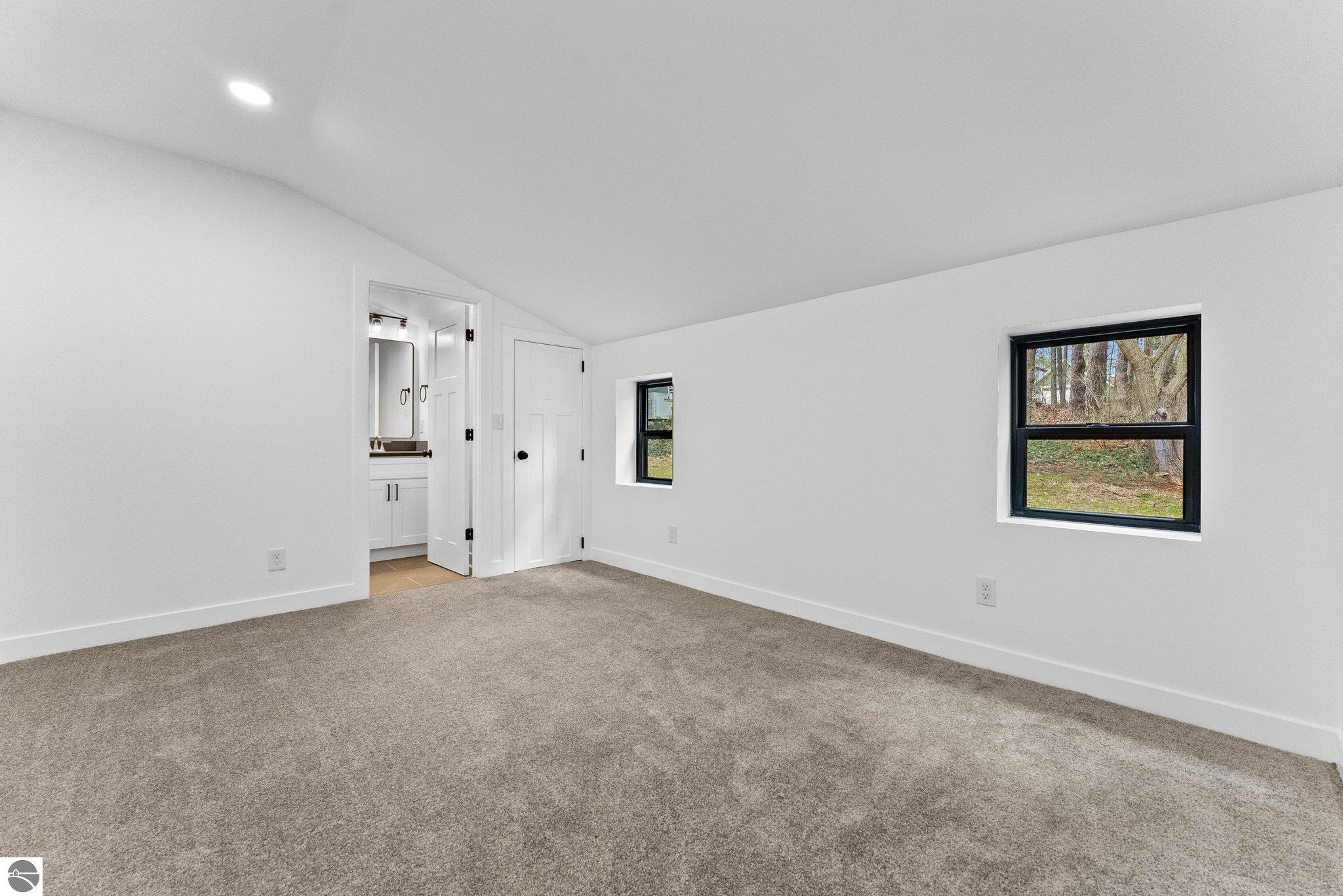 305 S Fifth Street