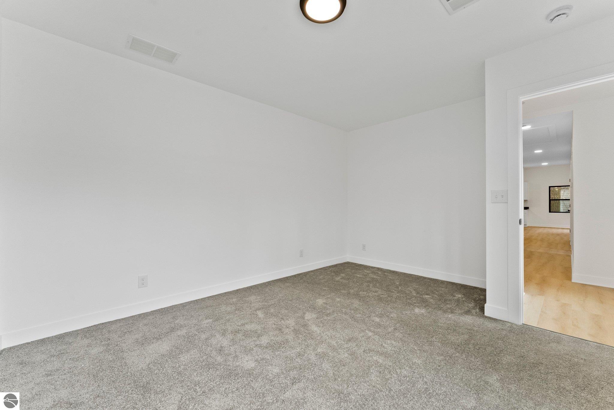 305 S Fifth Street