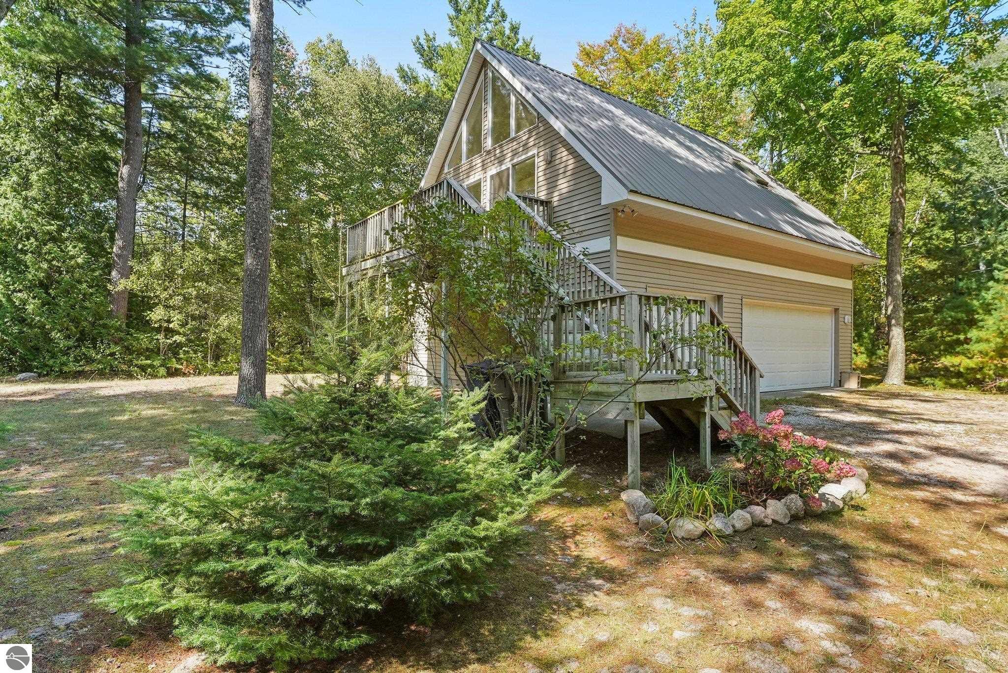 11880 N Seven Pines Road