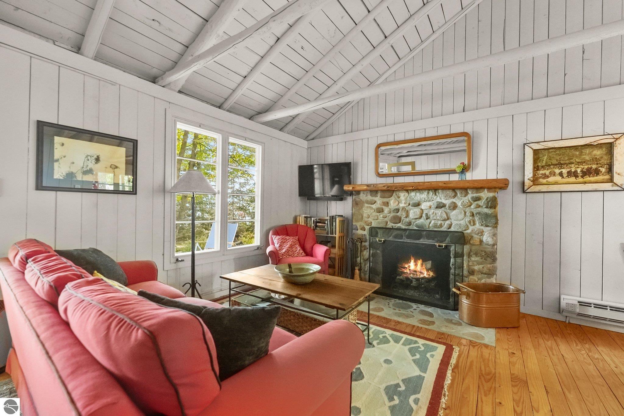 11880 N Seven Pines Road