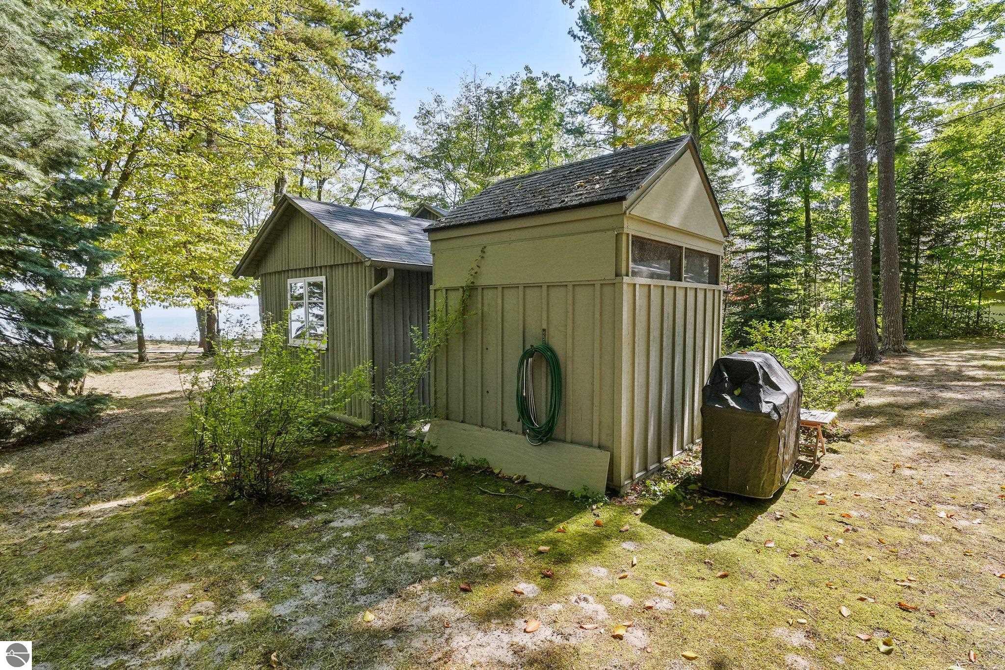 11880 N Seven Pines Road