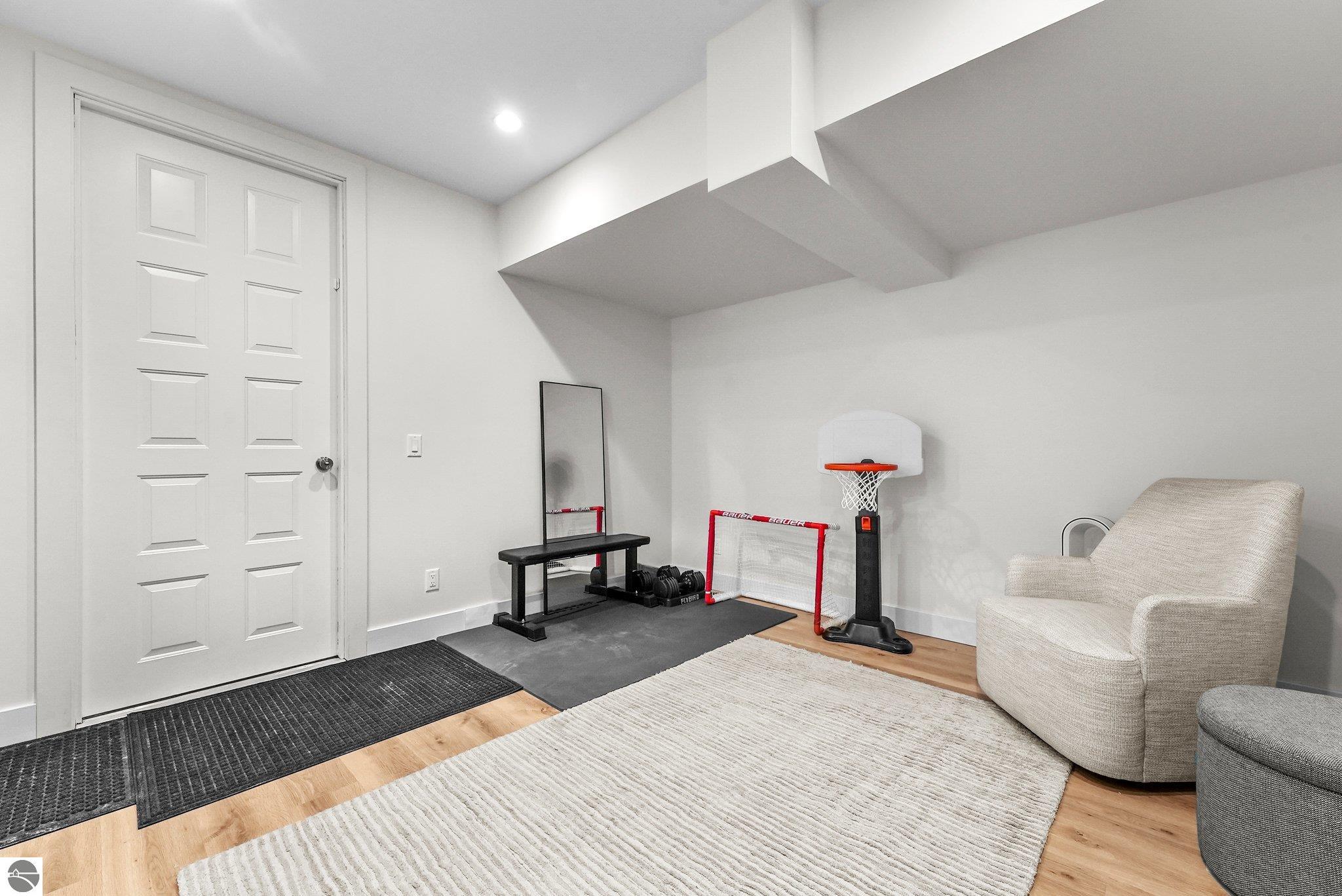 204 Boardman