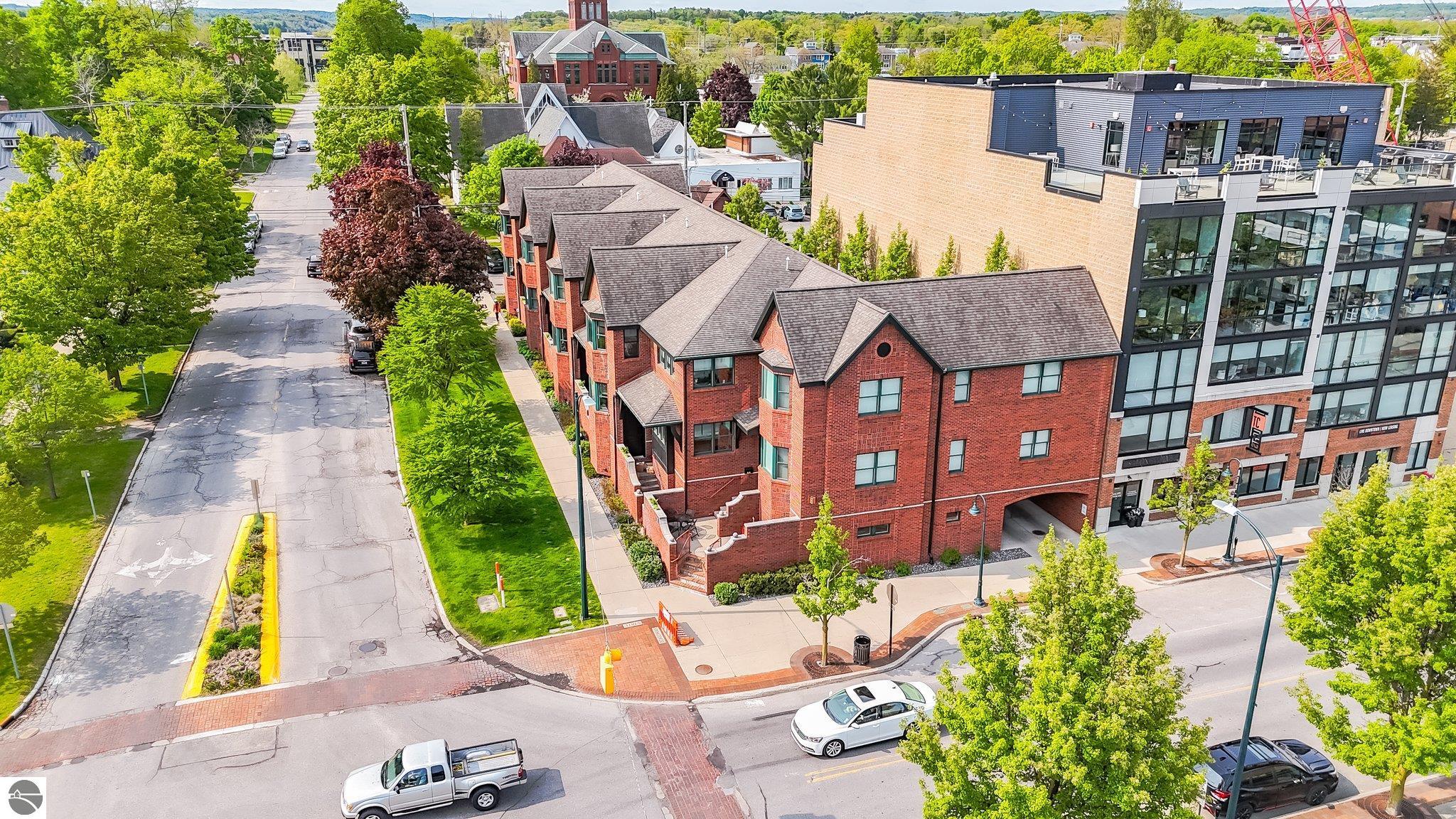 204 Boardman