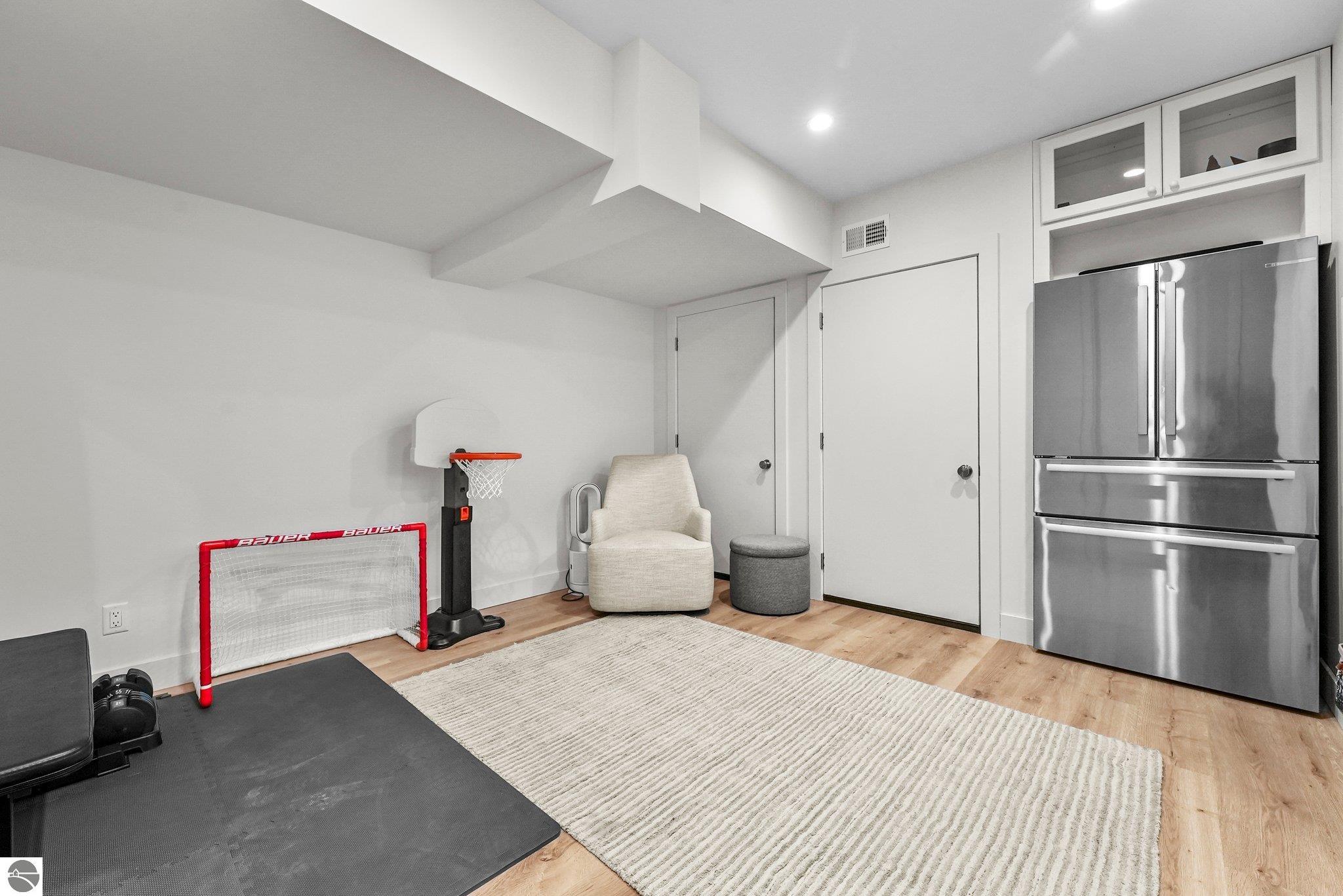 204 Boardman