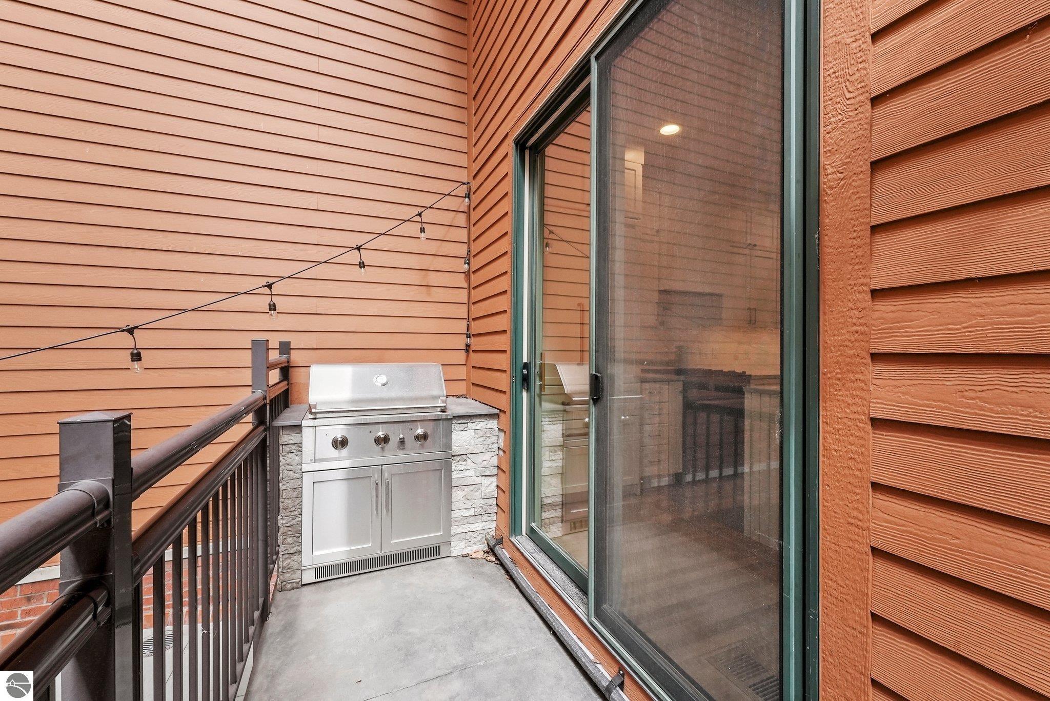 204 Boardman