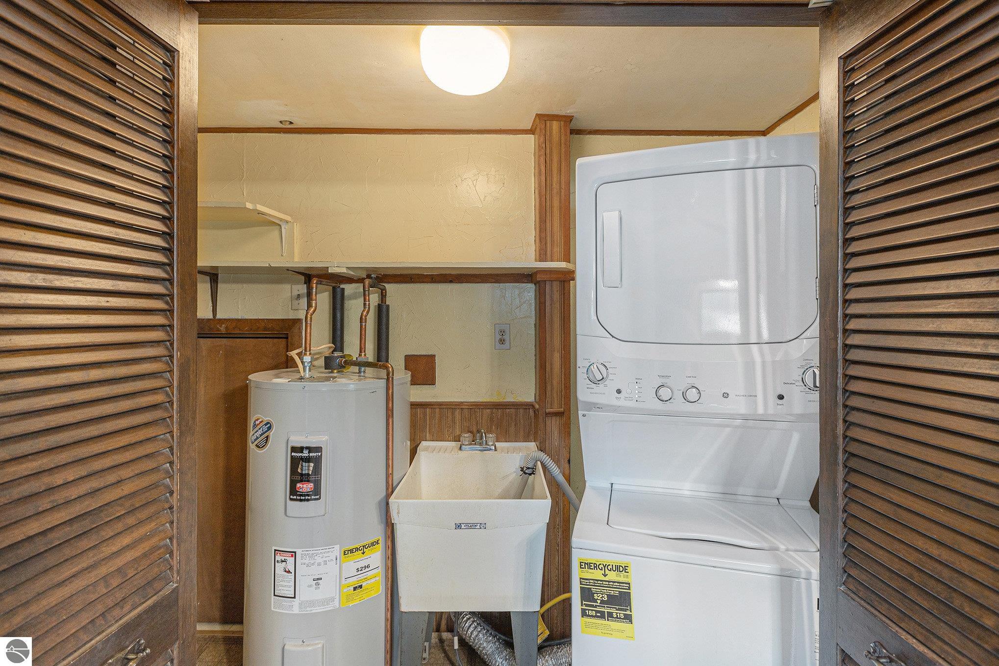 8941 E Summer Street