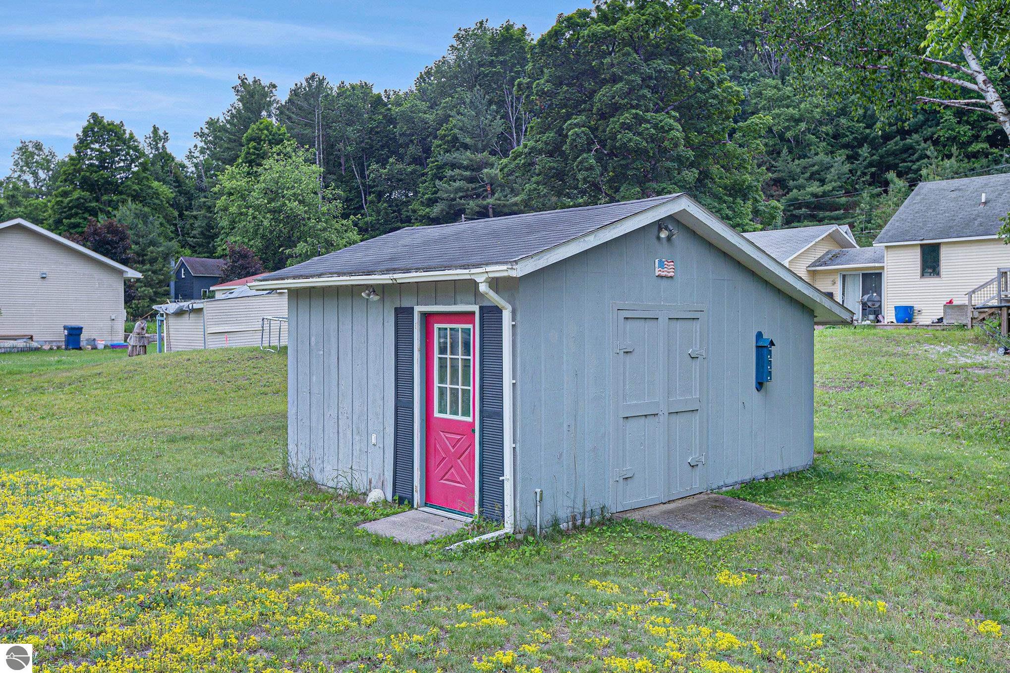 8941 E Summer Street