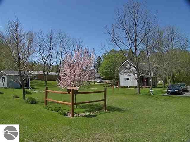 8941 E Summer Street