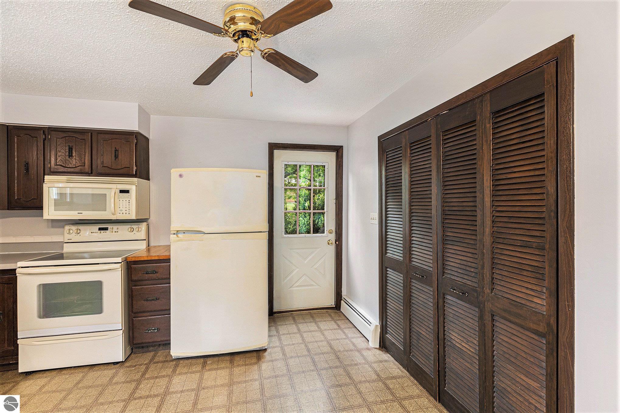 8941 E Summer Street