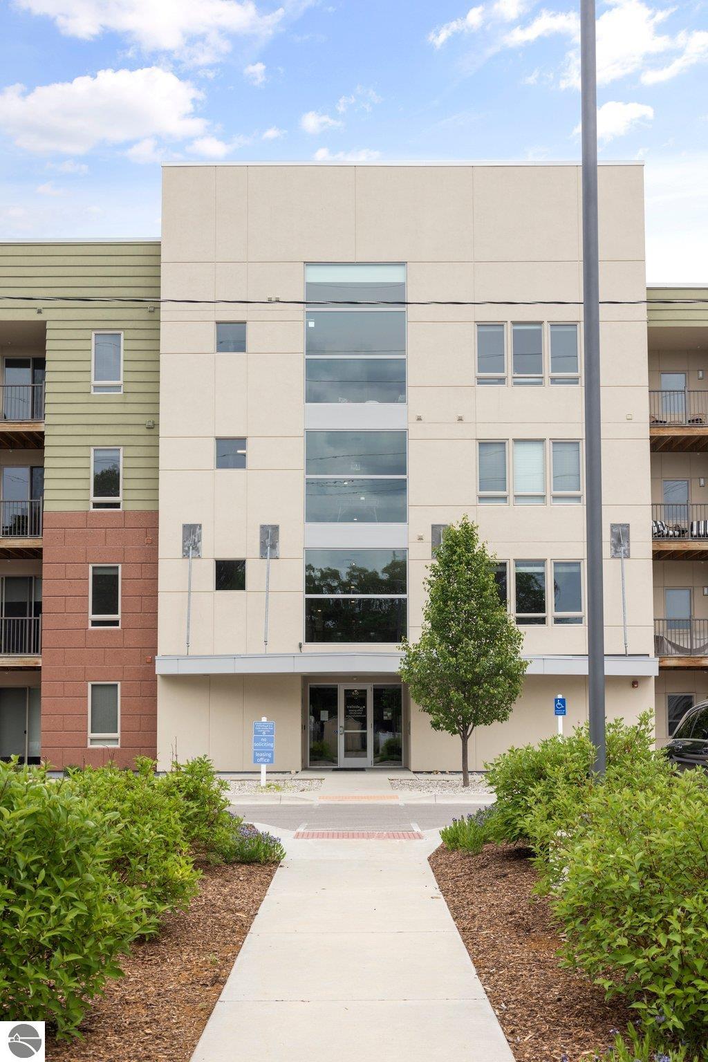 630 S Garfield # 405