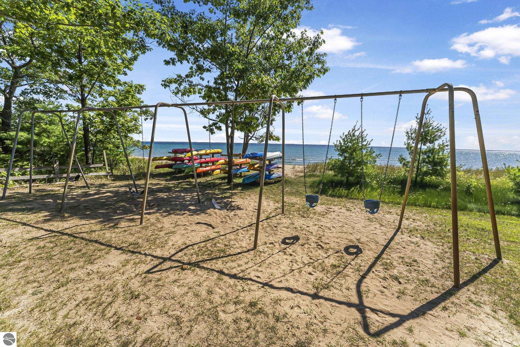 13631 N Forest Beach Shores