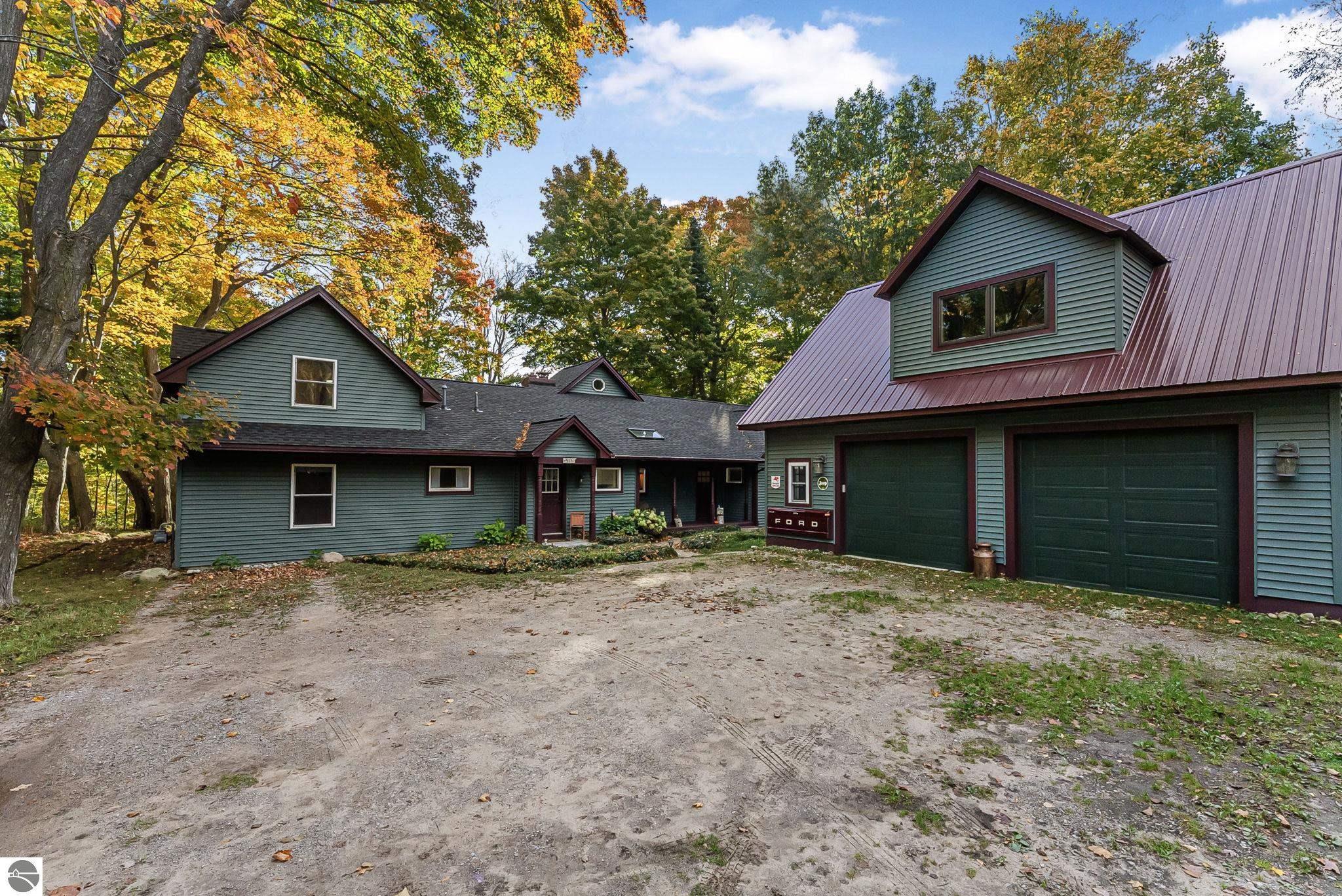 317 S Shabwasung Street, Northport