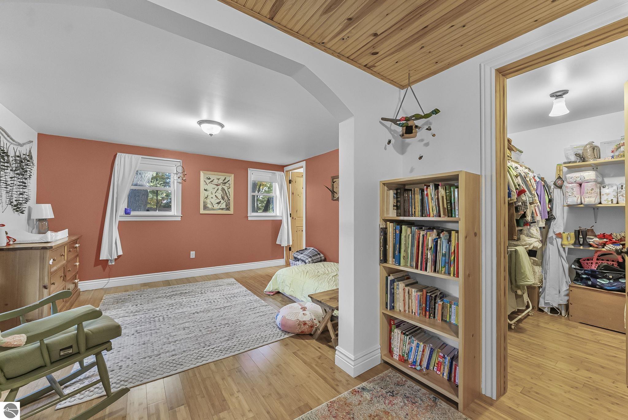 317 S Shabwasung Street, Northport