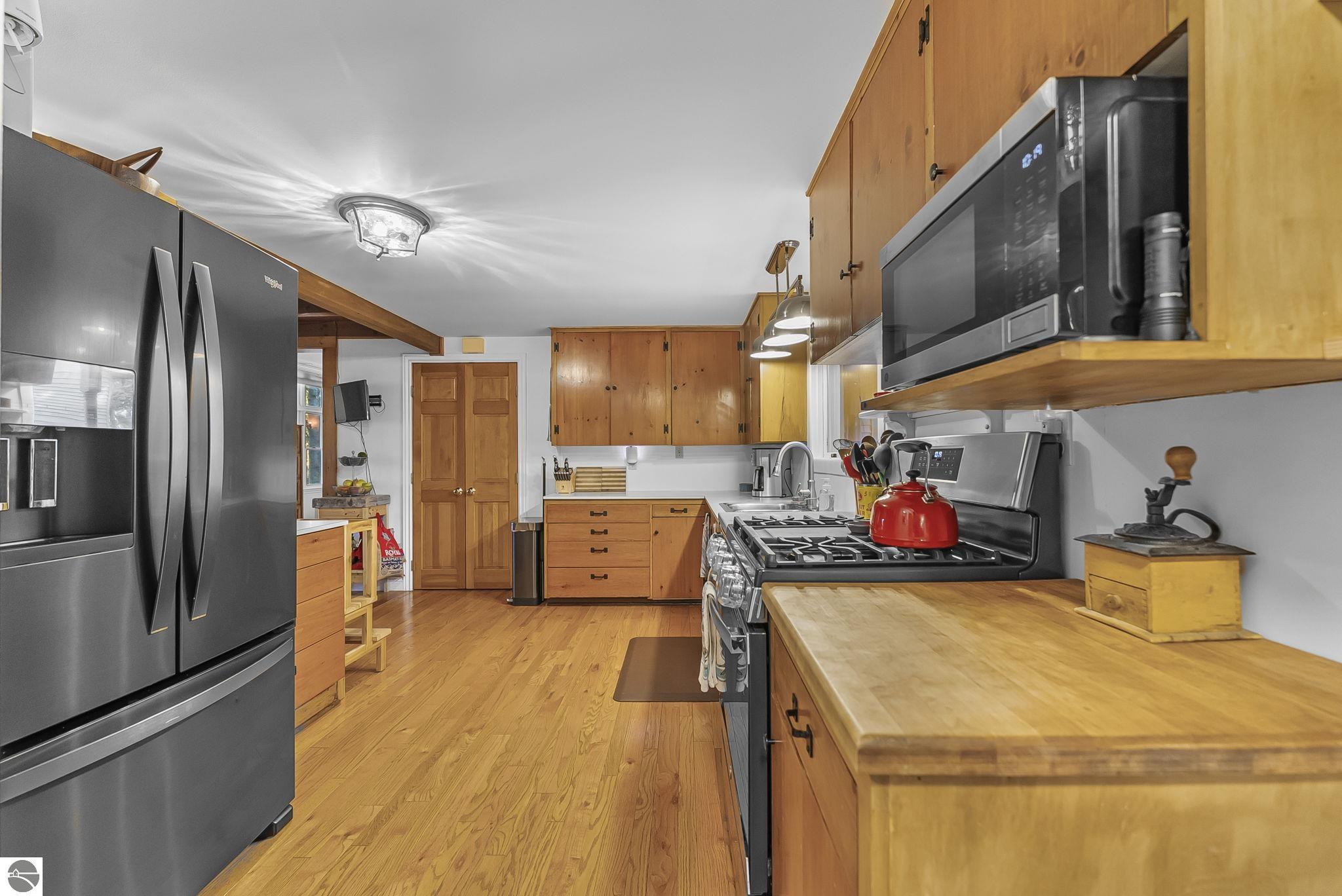 317 S Shabwasung Street, Northport