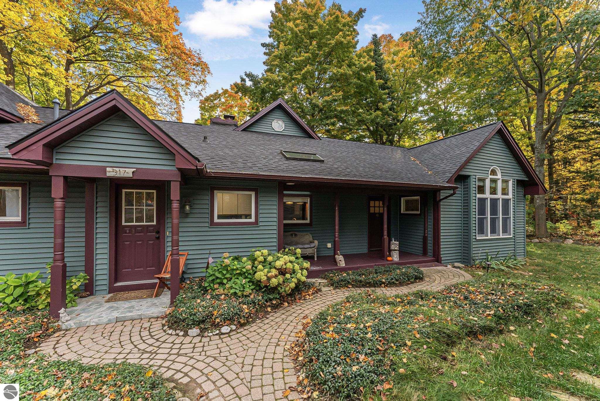 317 S Shabwasung Street, Northport