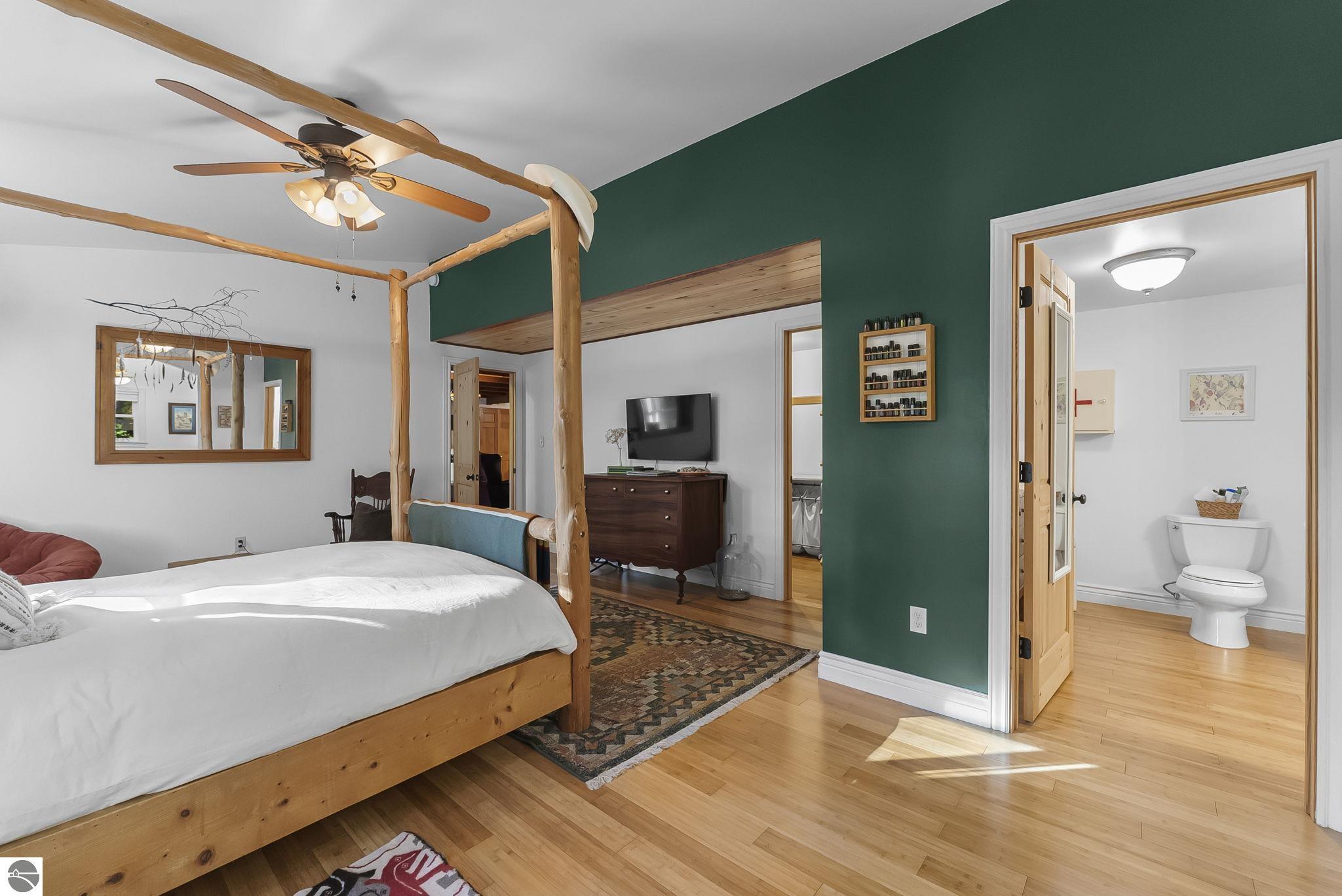 317 S Shabwasung Street, Northport