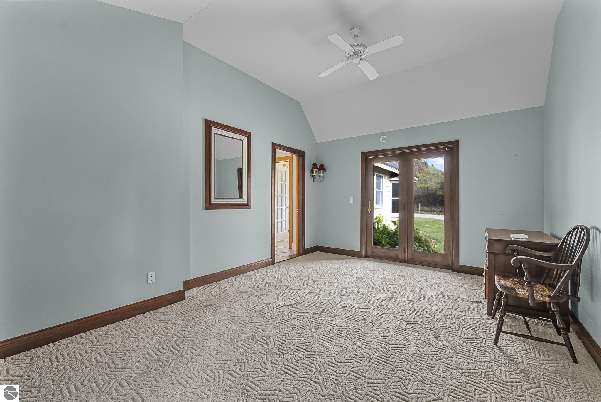 6211 N Manitou Trail, Northport