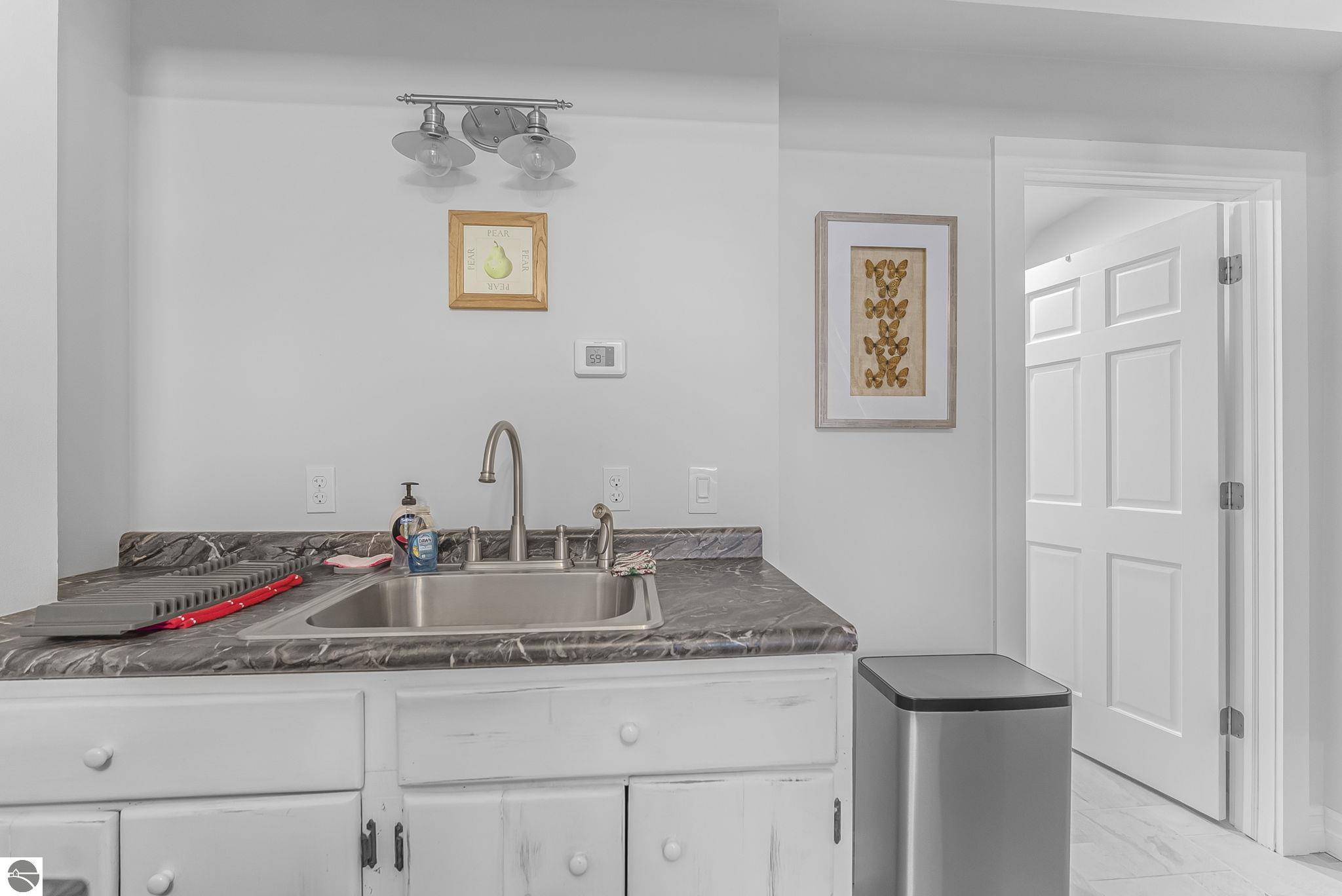 6211 N Manitou Trail, Northport