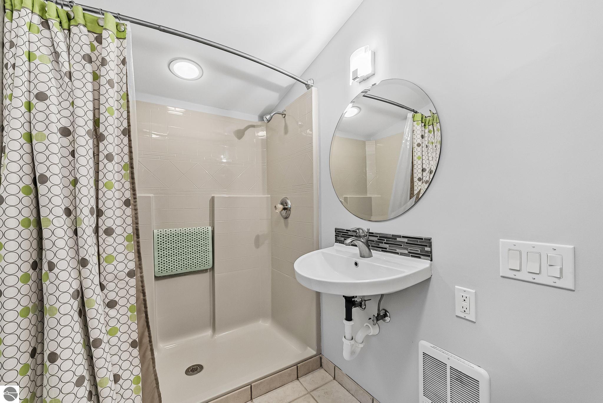 13631 N Forest Beach Shores