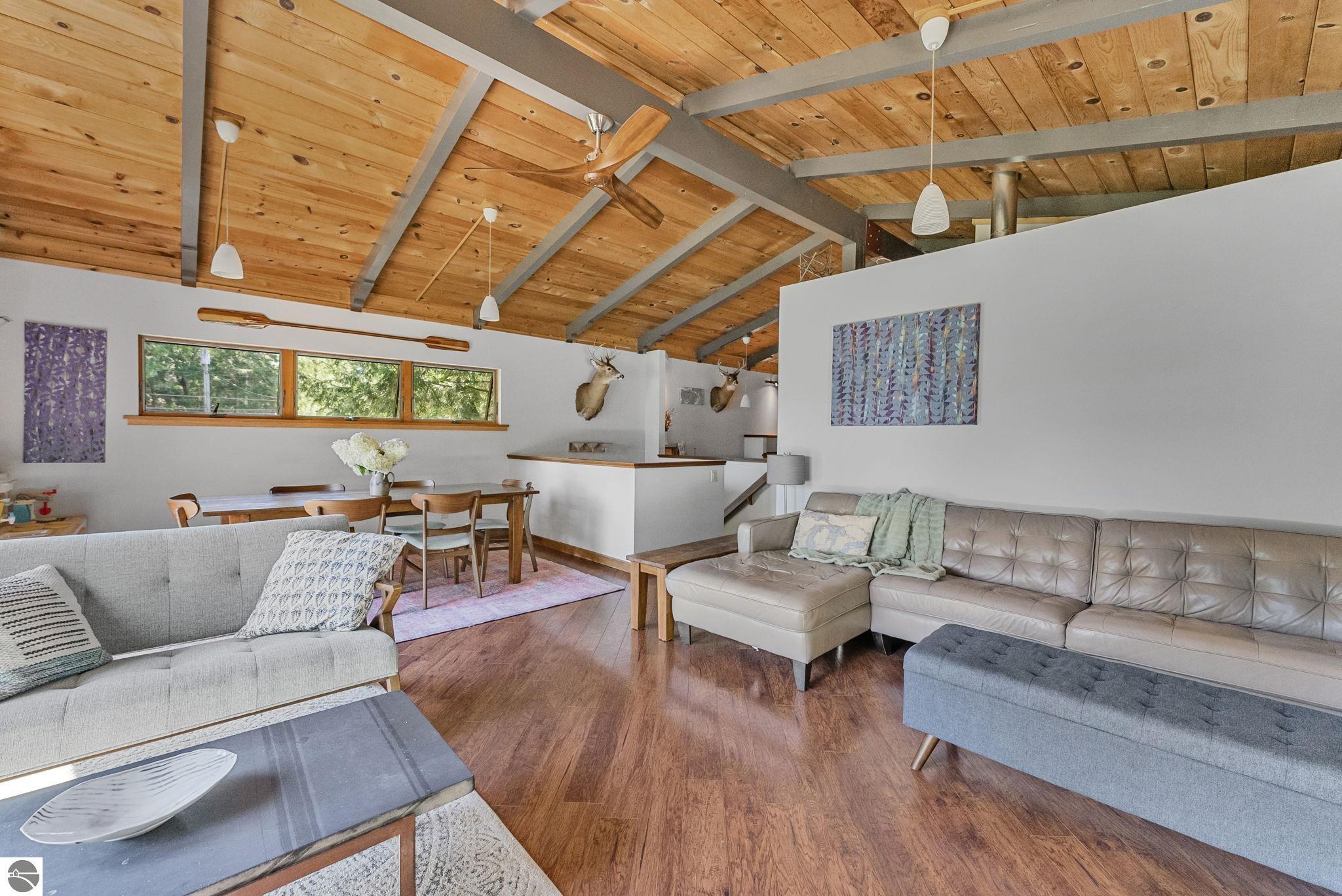 13631 N Forest Beach Shores