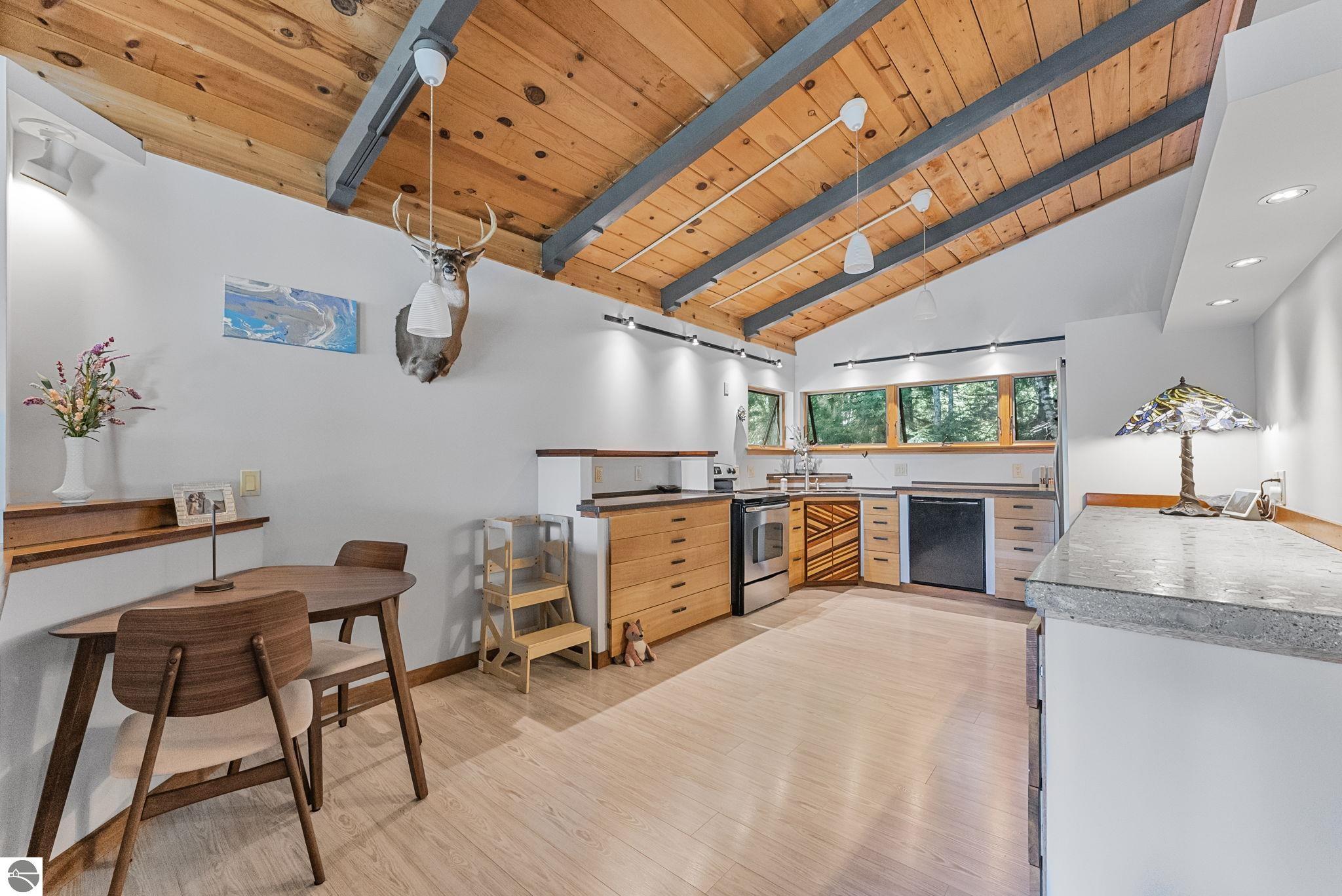 13631 N Forest Beach Shores