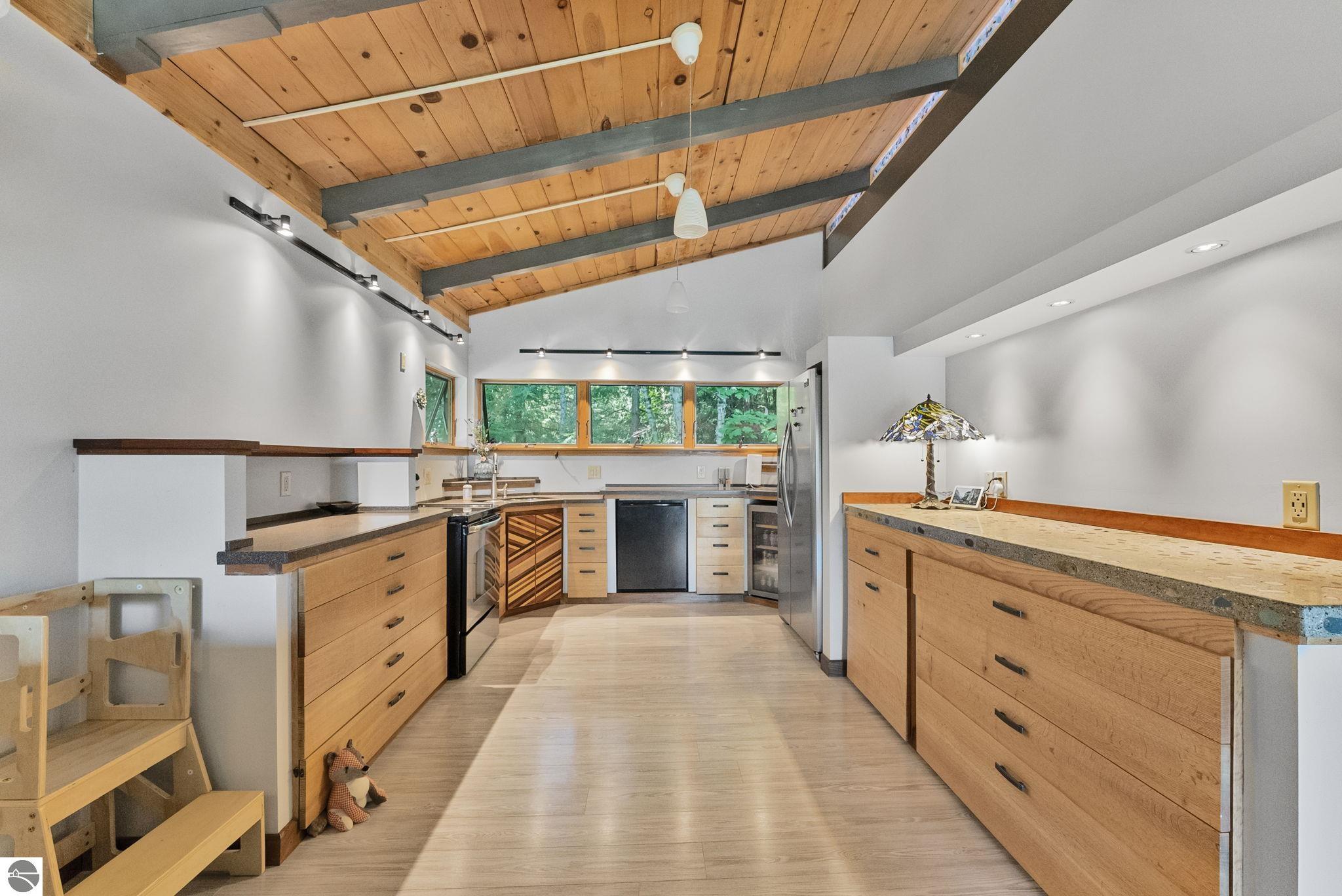 13631 N Forest Beach Shores