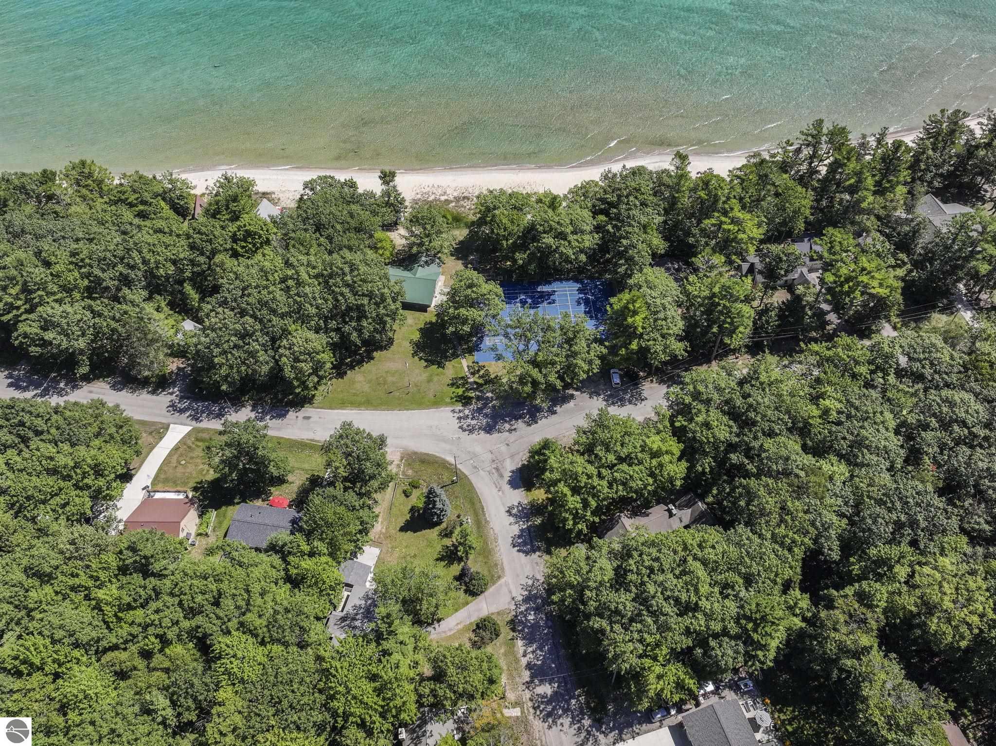 13631 N Forest Beach Shores