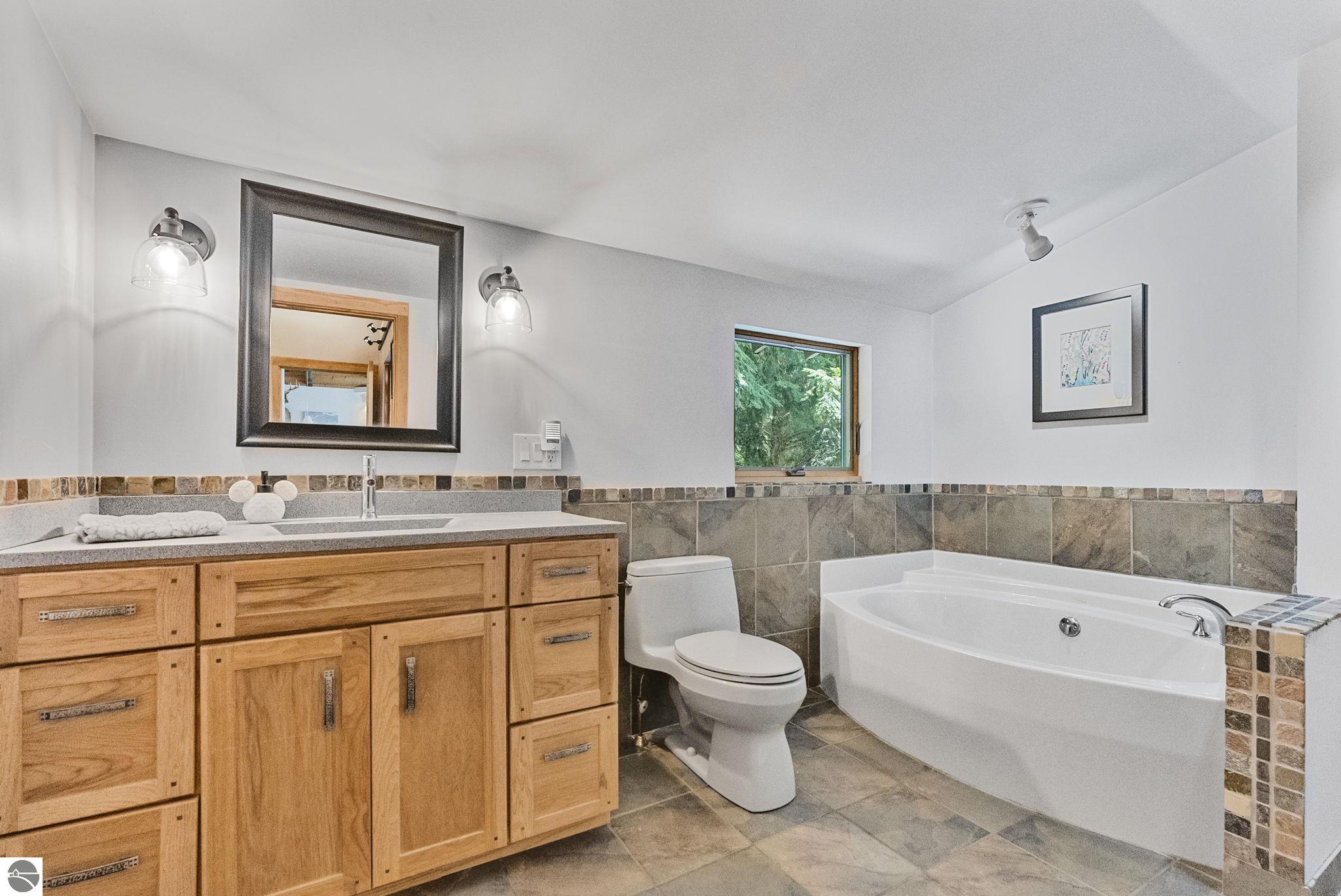 13631 N Forest Beach Shores