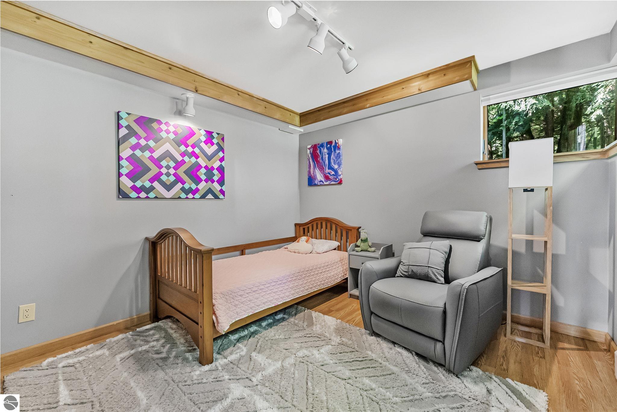 13631 N Forest Beach Shores