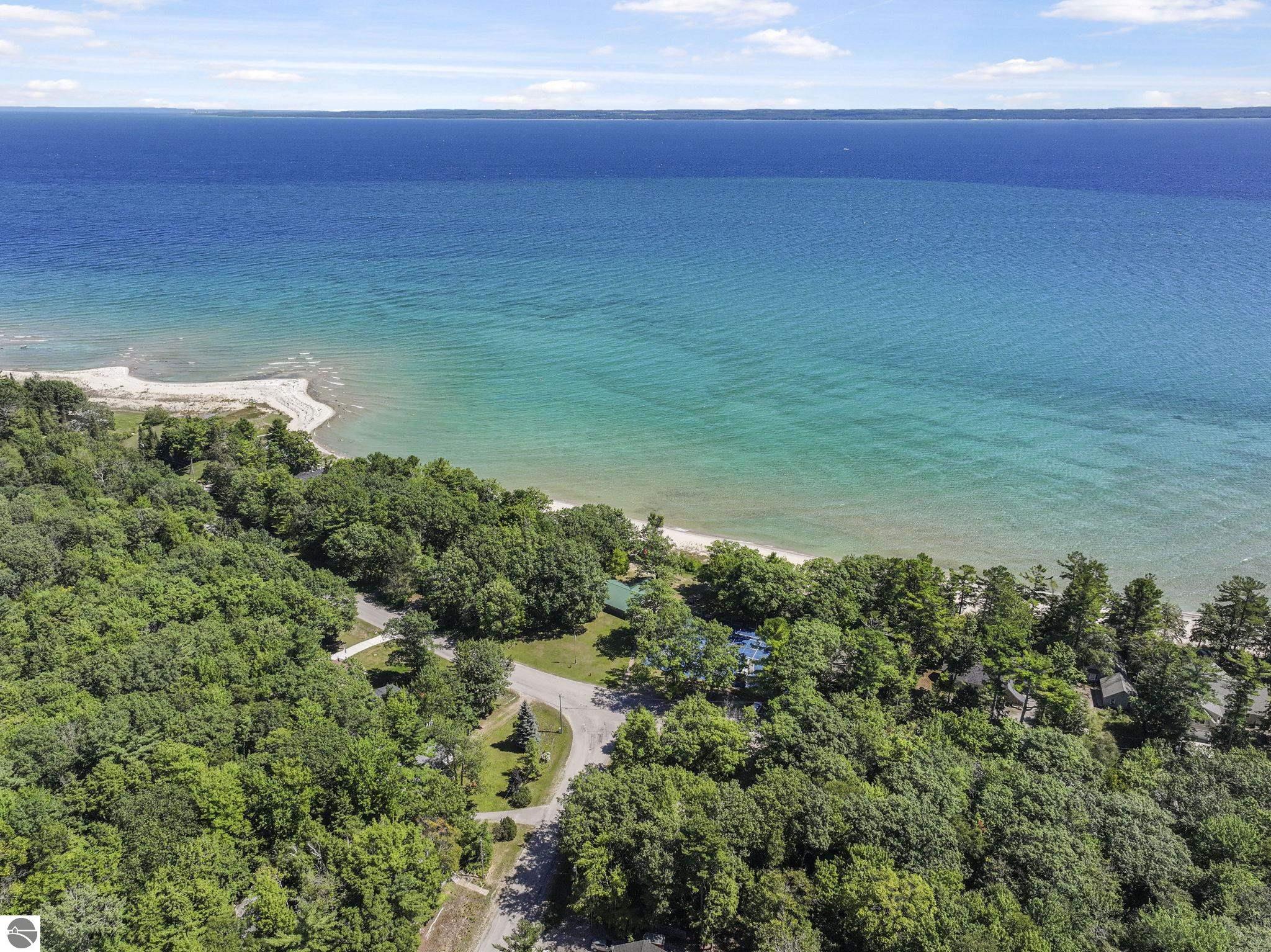 13631 N Forest Beach Shores