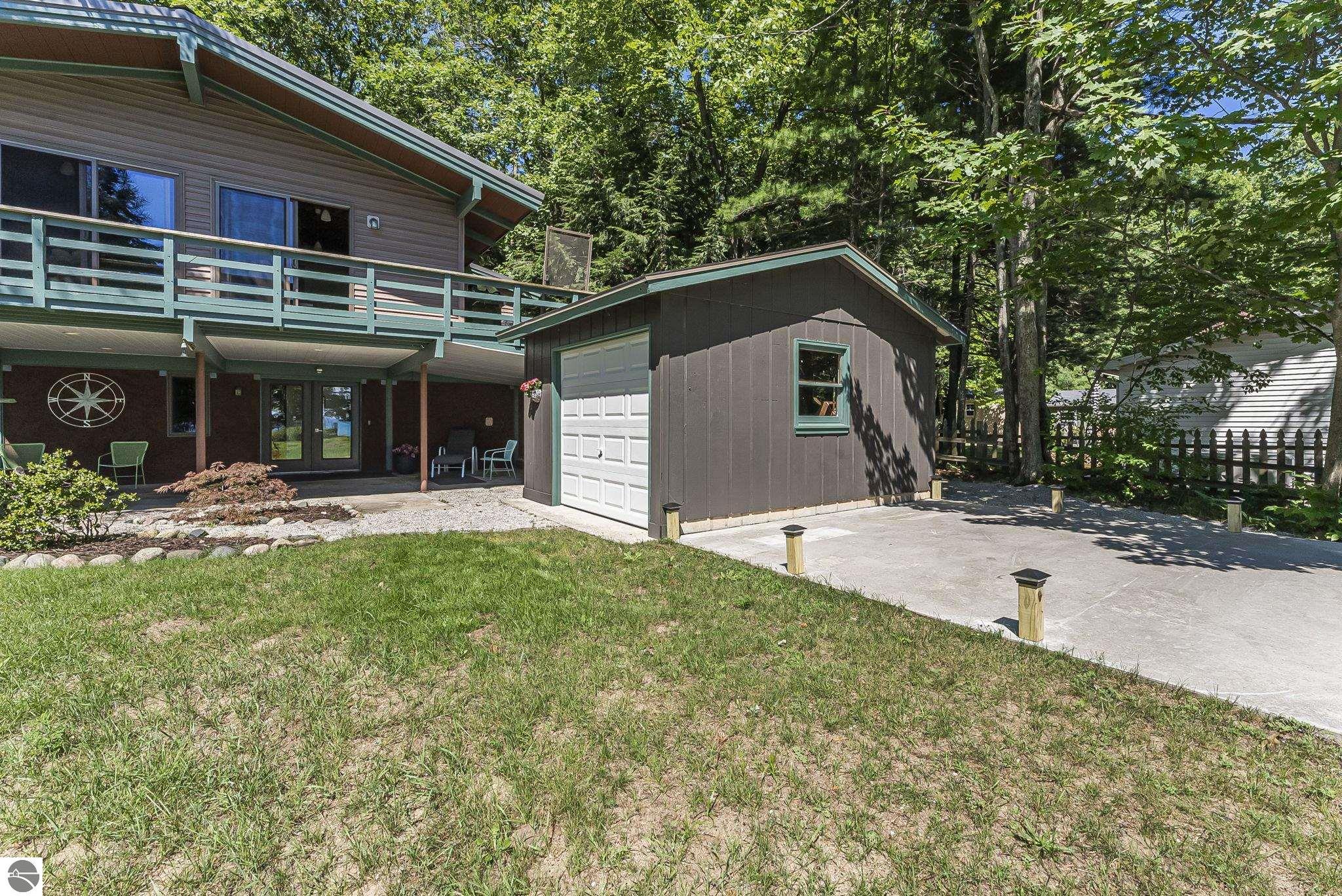 13631 N Forest Beach Shores