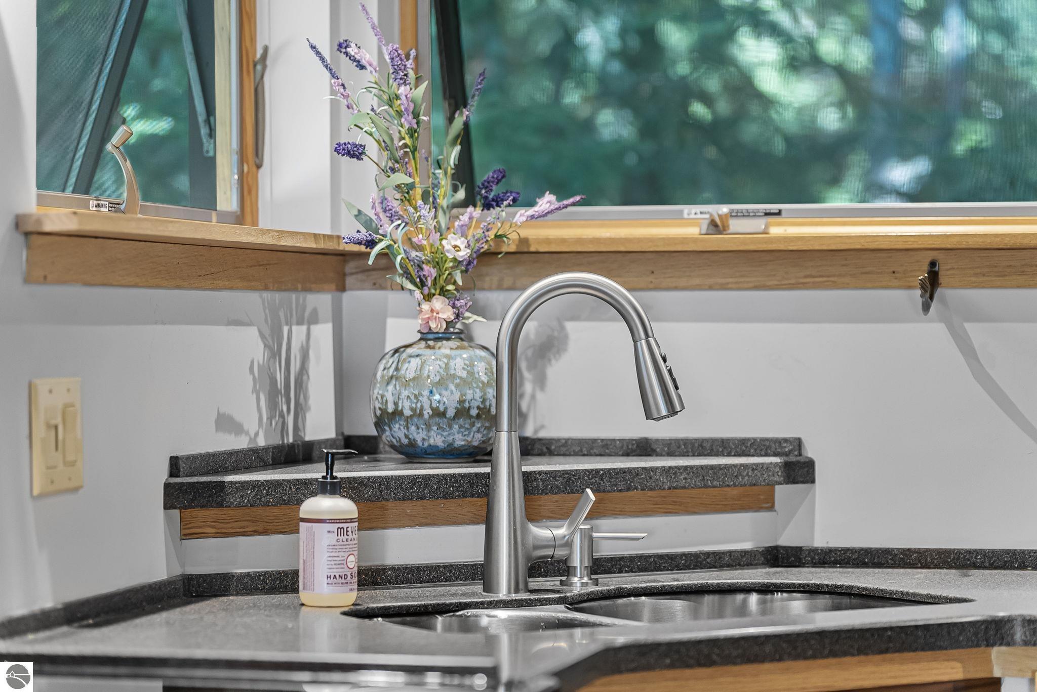 13631 N Forest Beach Shores