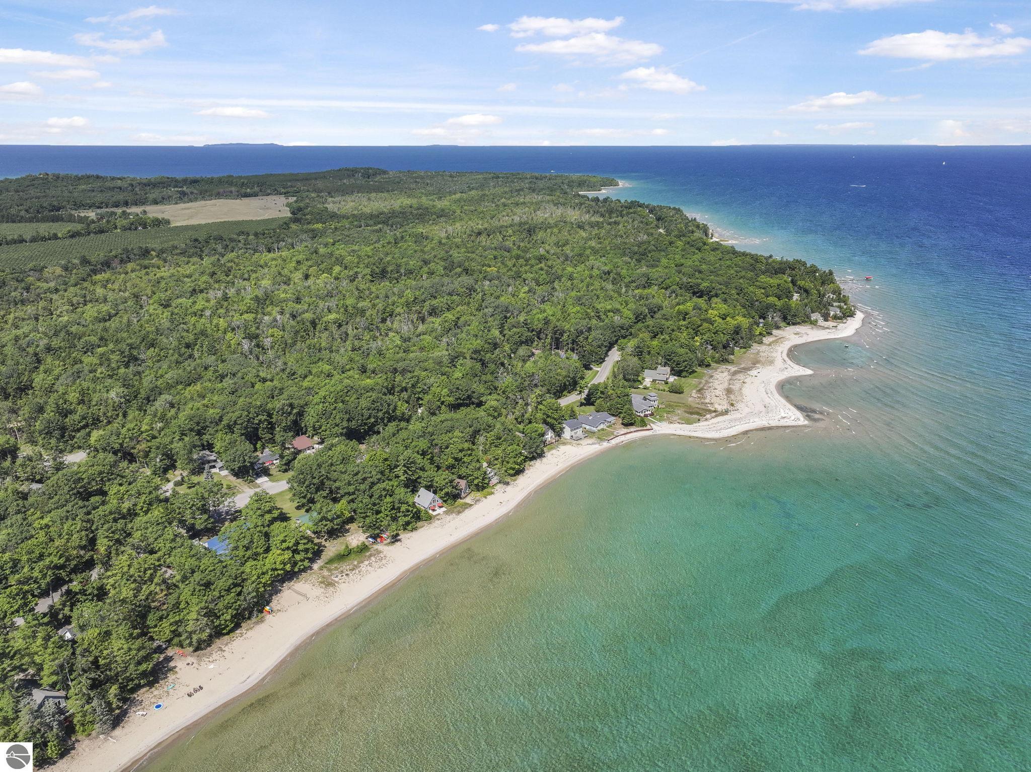 13631 N Forest Beach Shores