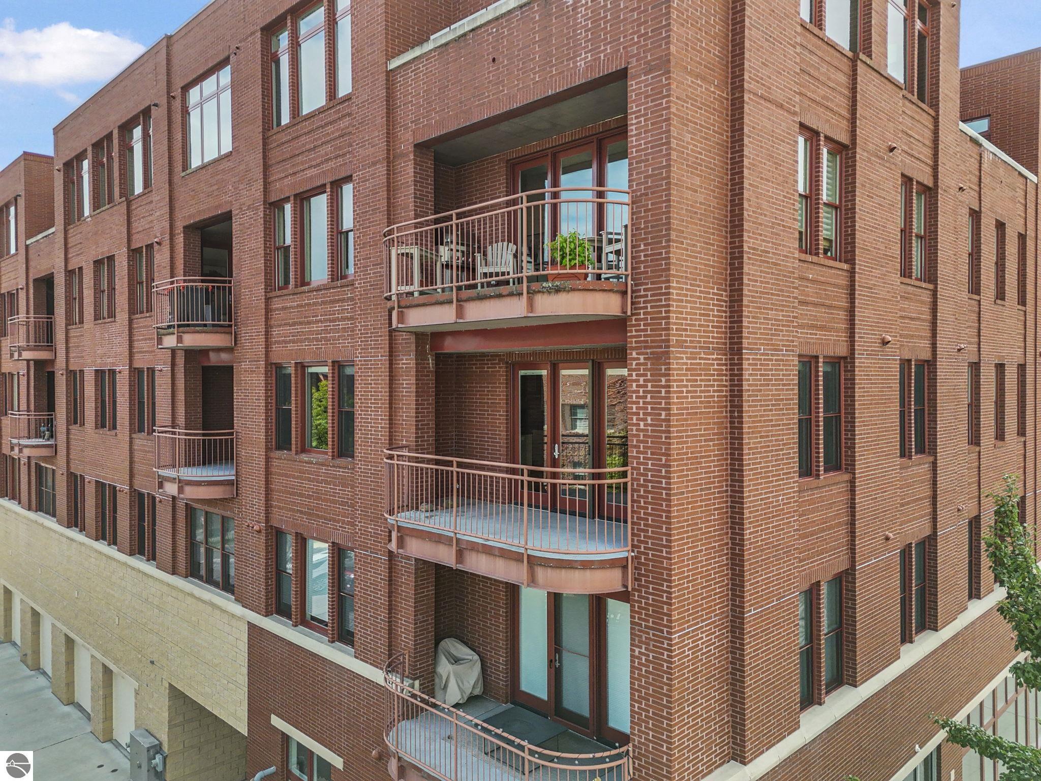 215 Washington Street Suite 3C