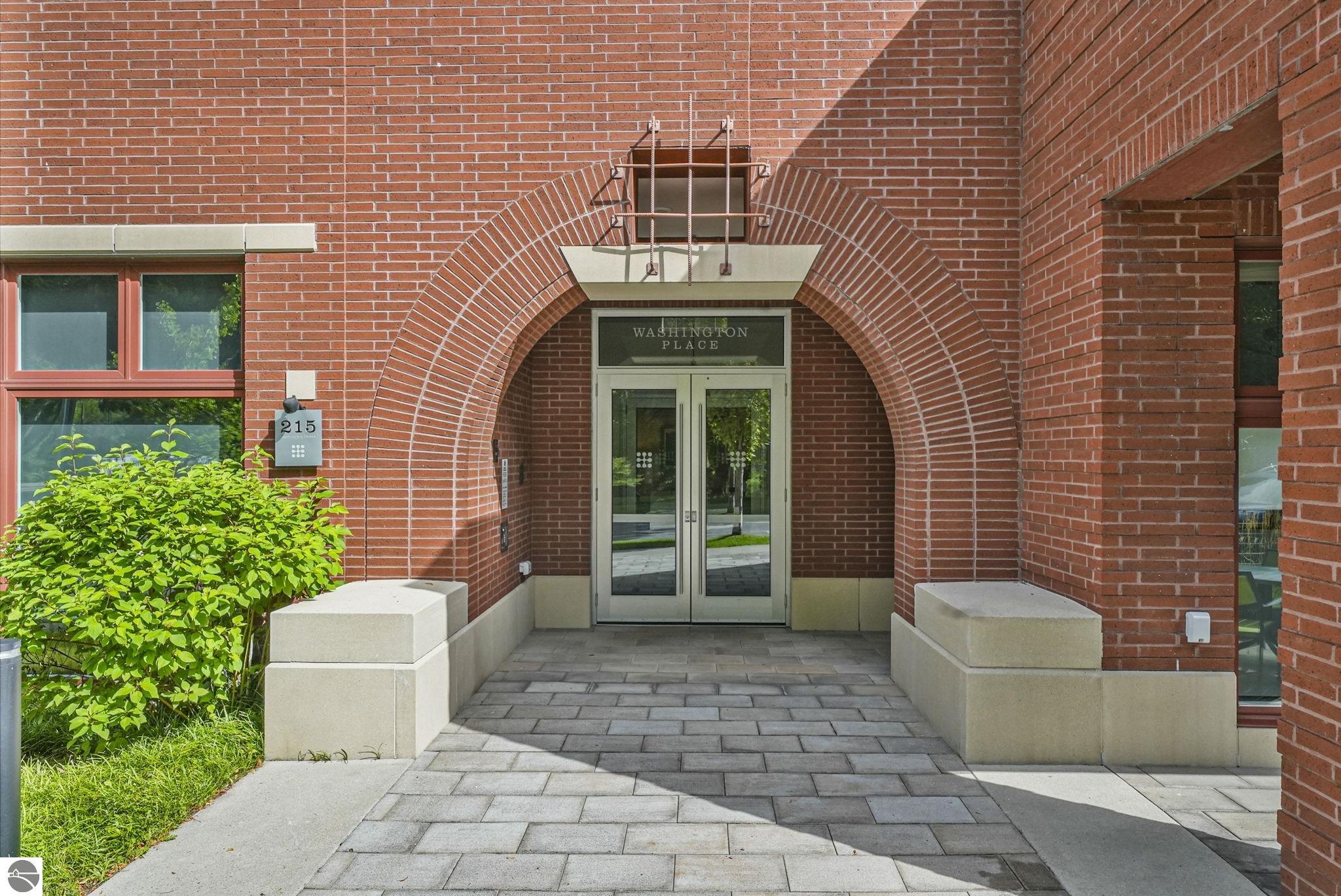 215 Washington Street Suite 3C