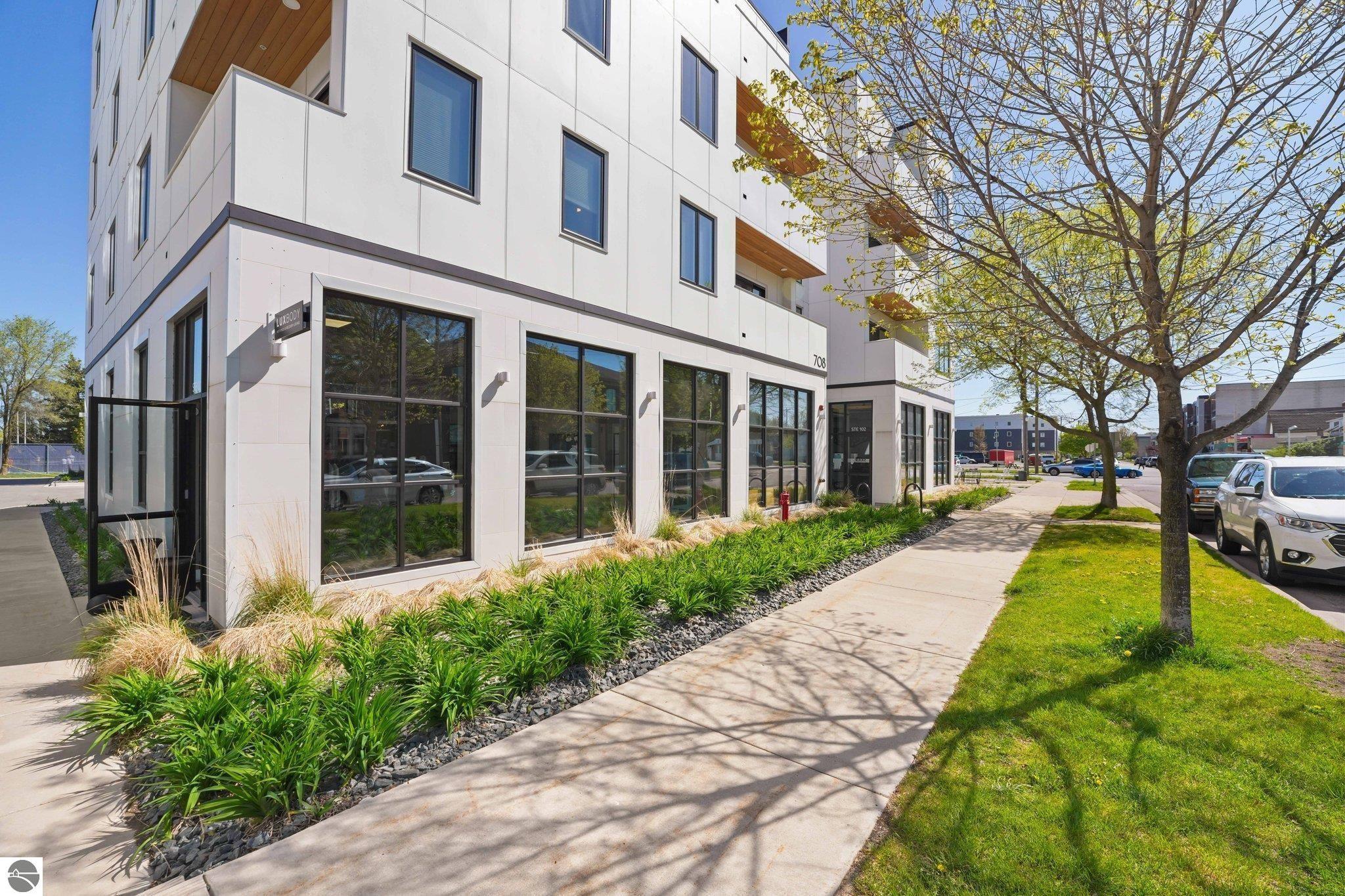 708 Randolph Street # 204