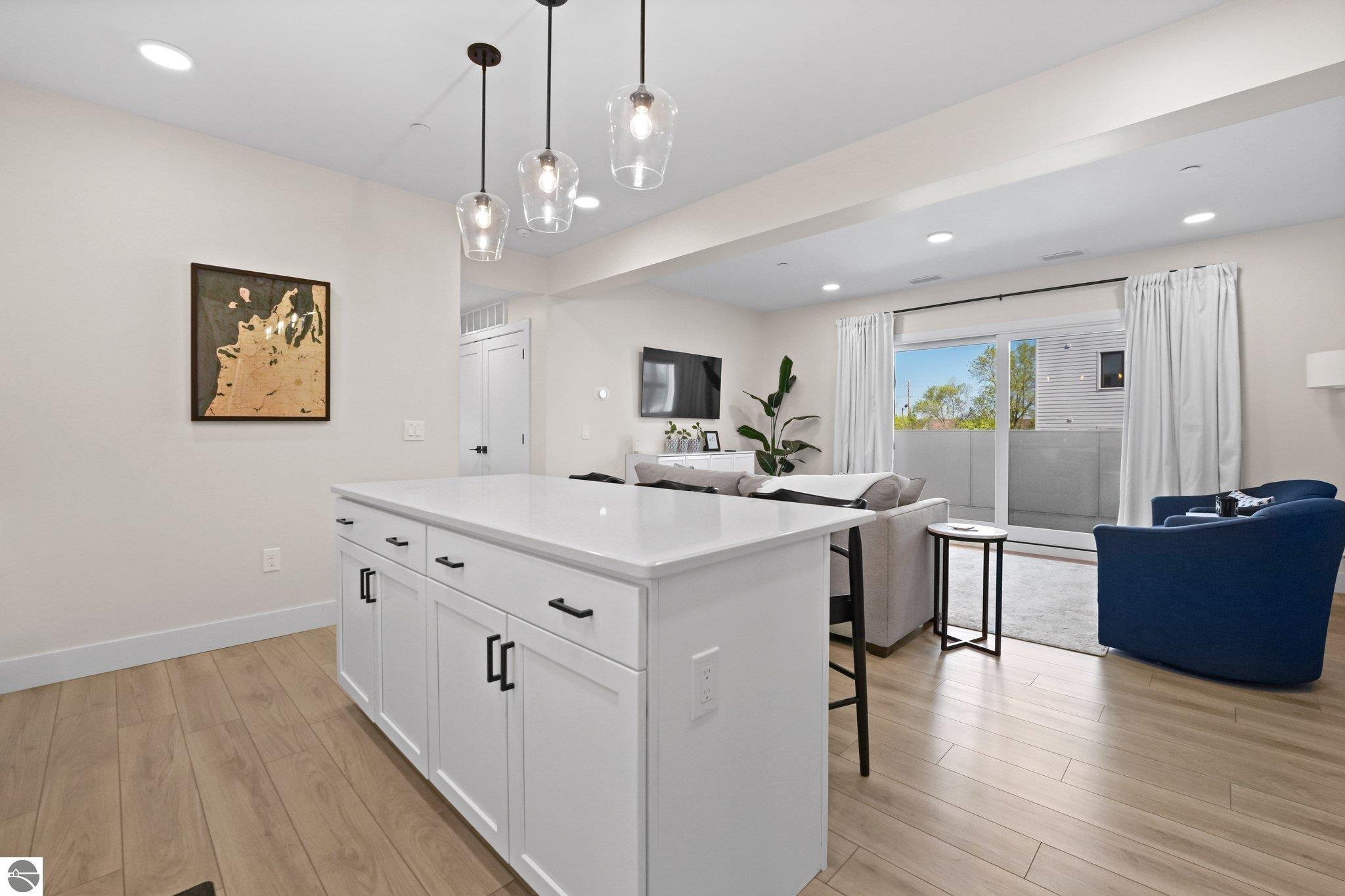 708 Randolph Street # 204