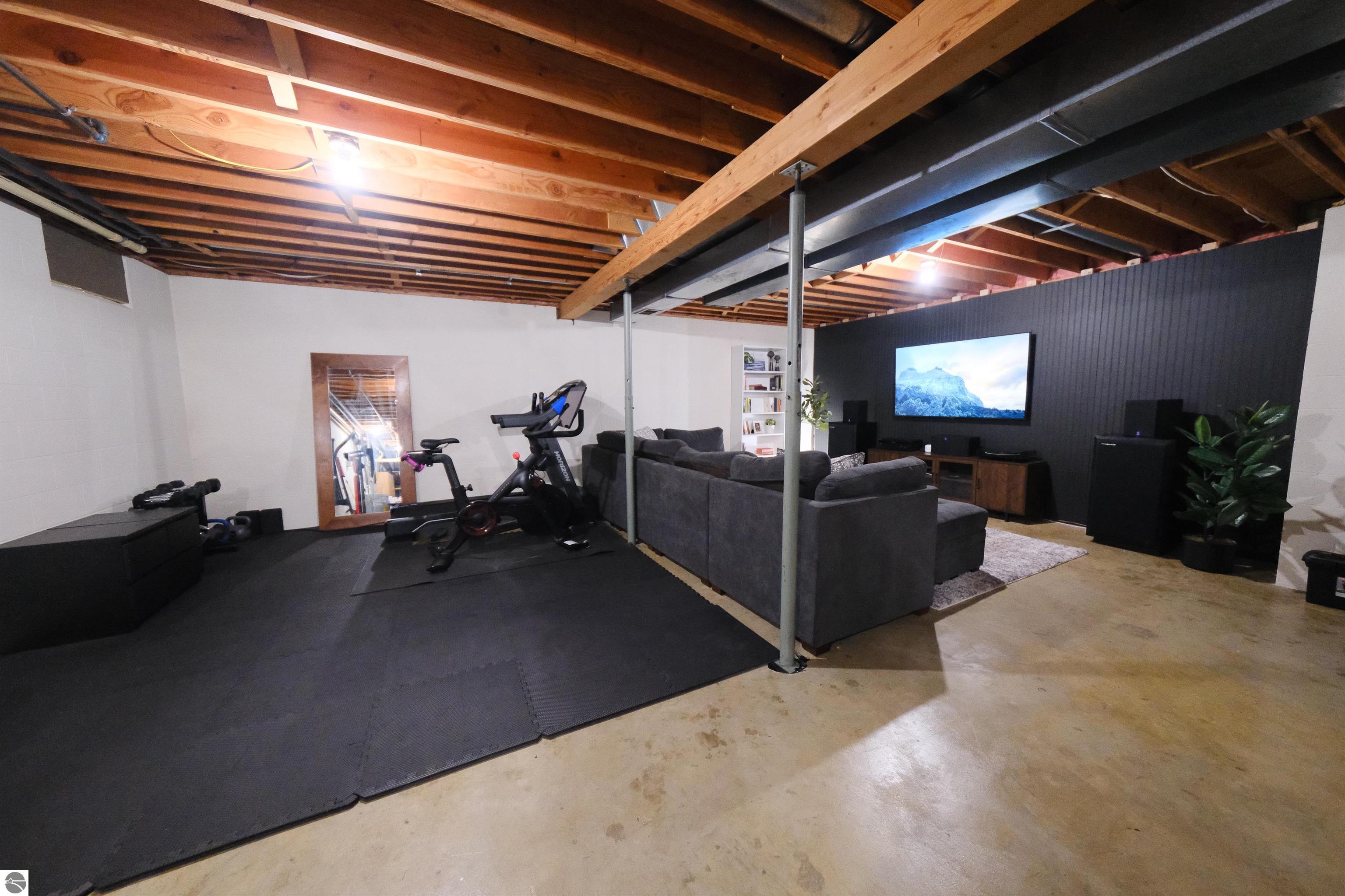 3189 Trumbull Road